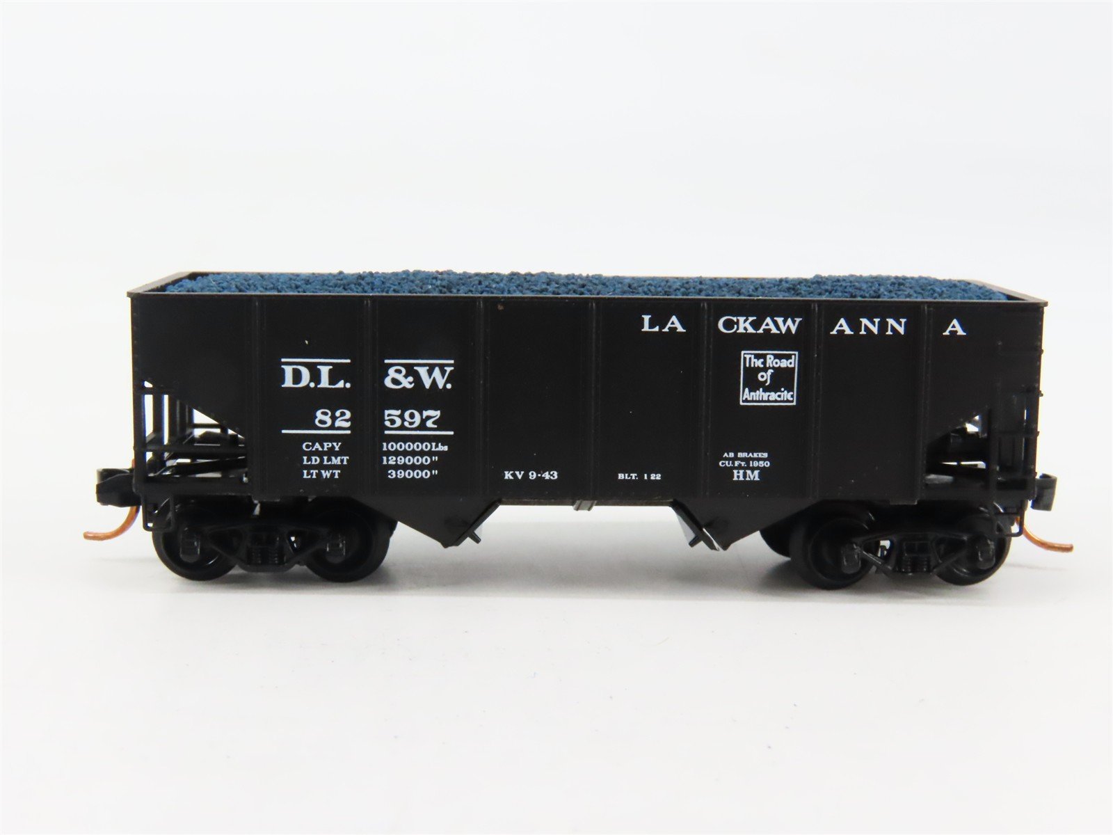 N Scale Micro-Trains 05600410 DL&W Delaware, Lackawanna & Western 33' Hopper RTR