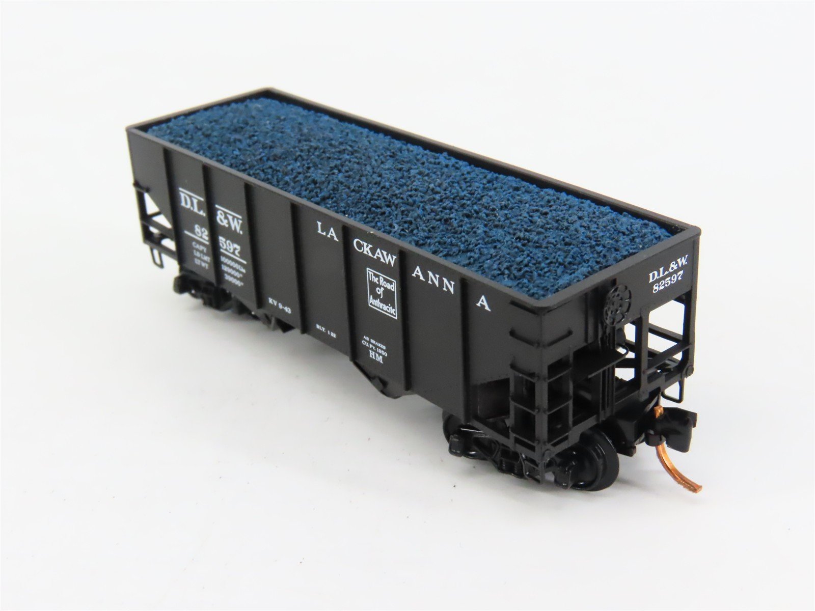 N Scale Micro-Trains 05600410 DL&W Delaware, Lackawanna & Western 33' Hopper RTR