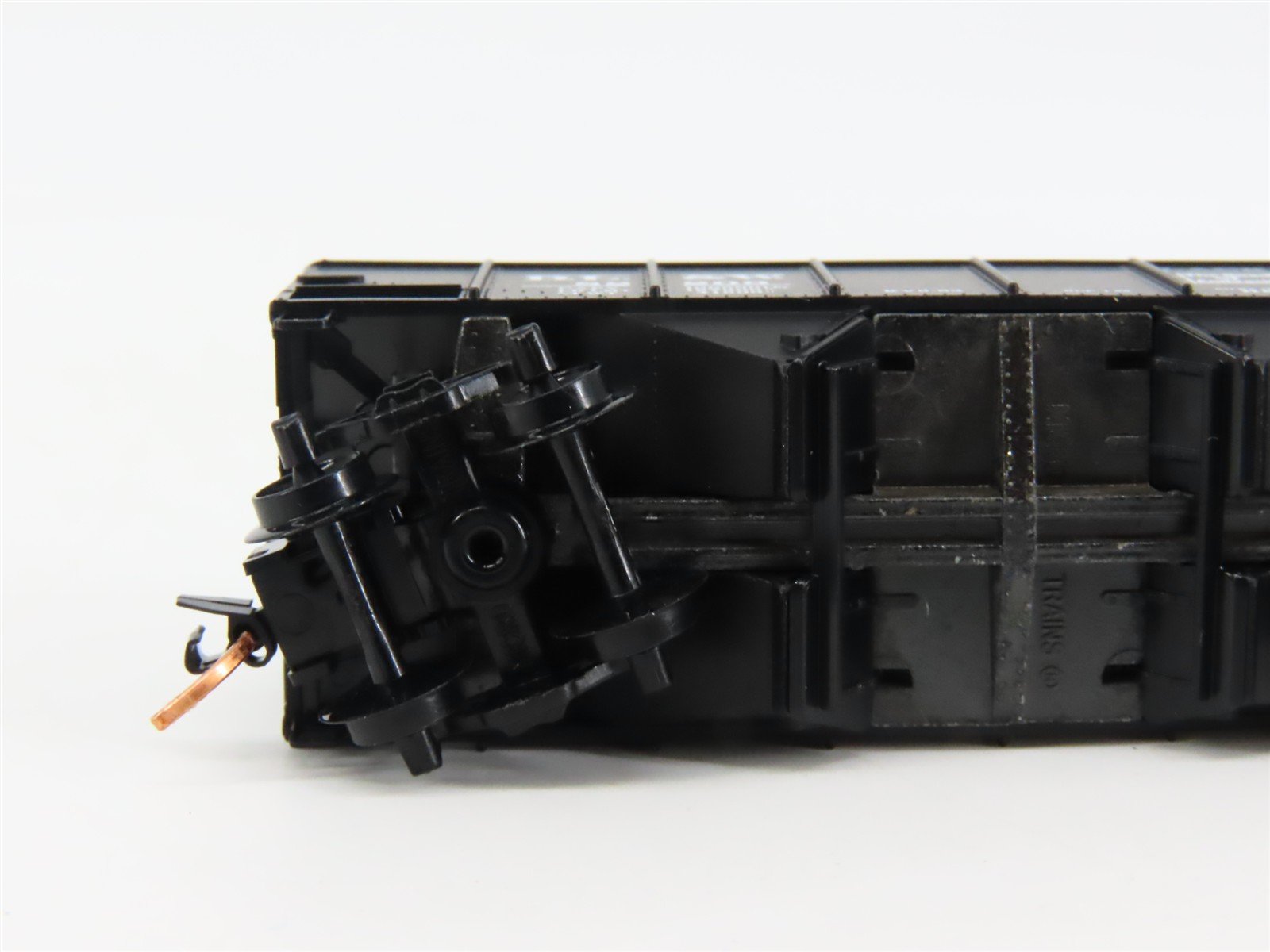 N Scale Micro-Trains 56320 DL&W Delaware, Lackawanna & Western 33' Hopper RTR