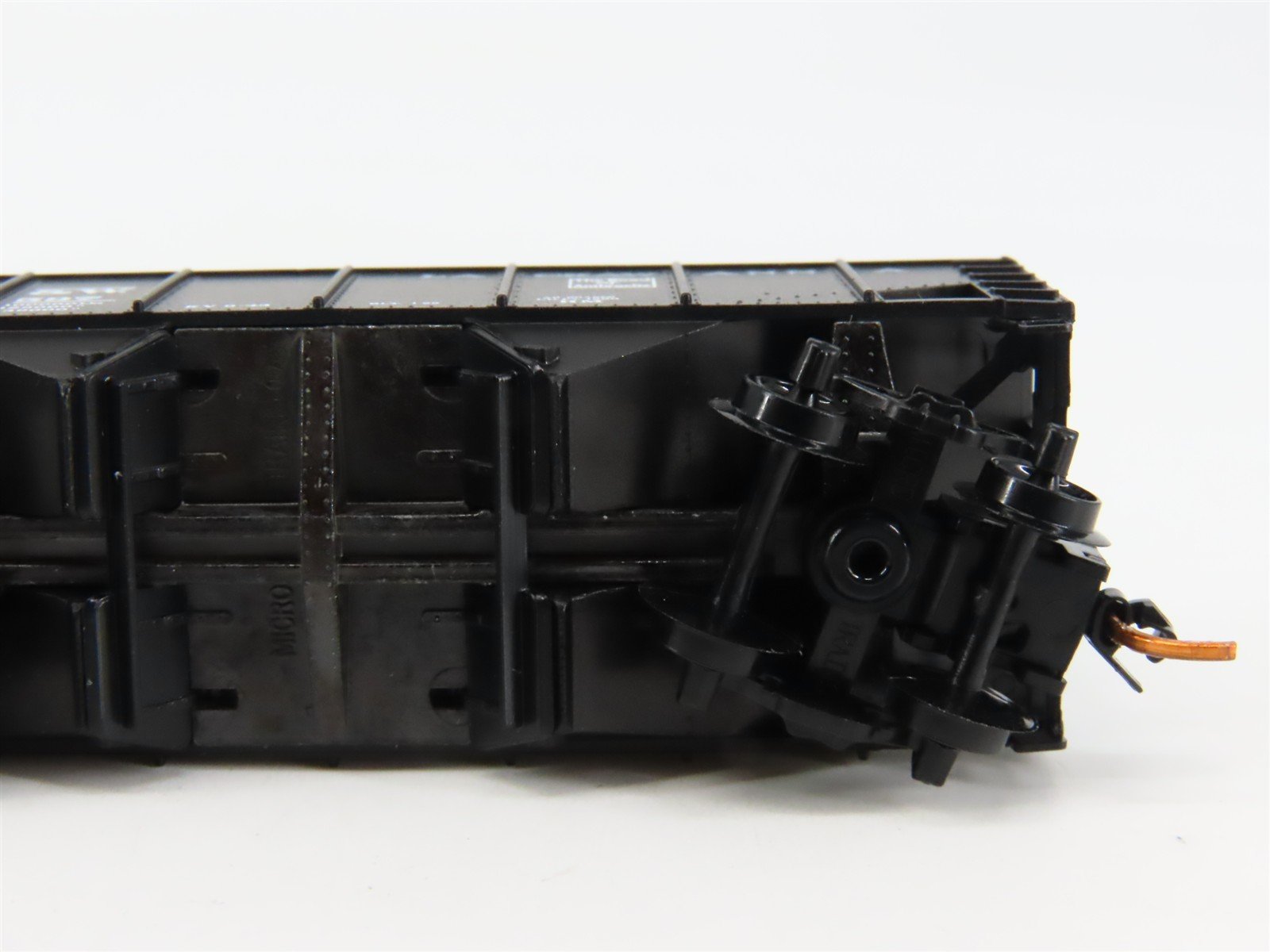 N Scale Micro-Trains 05600410 DL&W Delaware, Lackawanna & Western 33' Hopper RTR