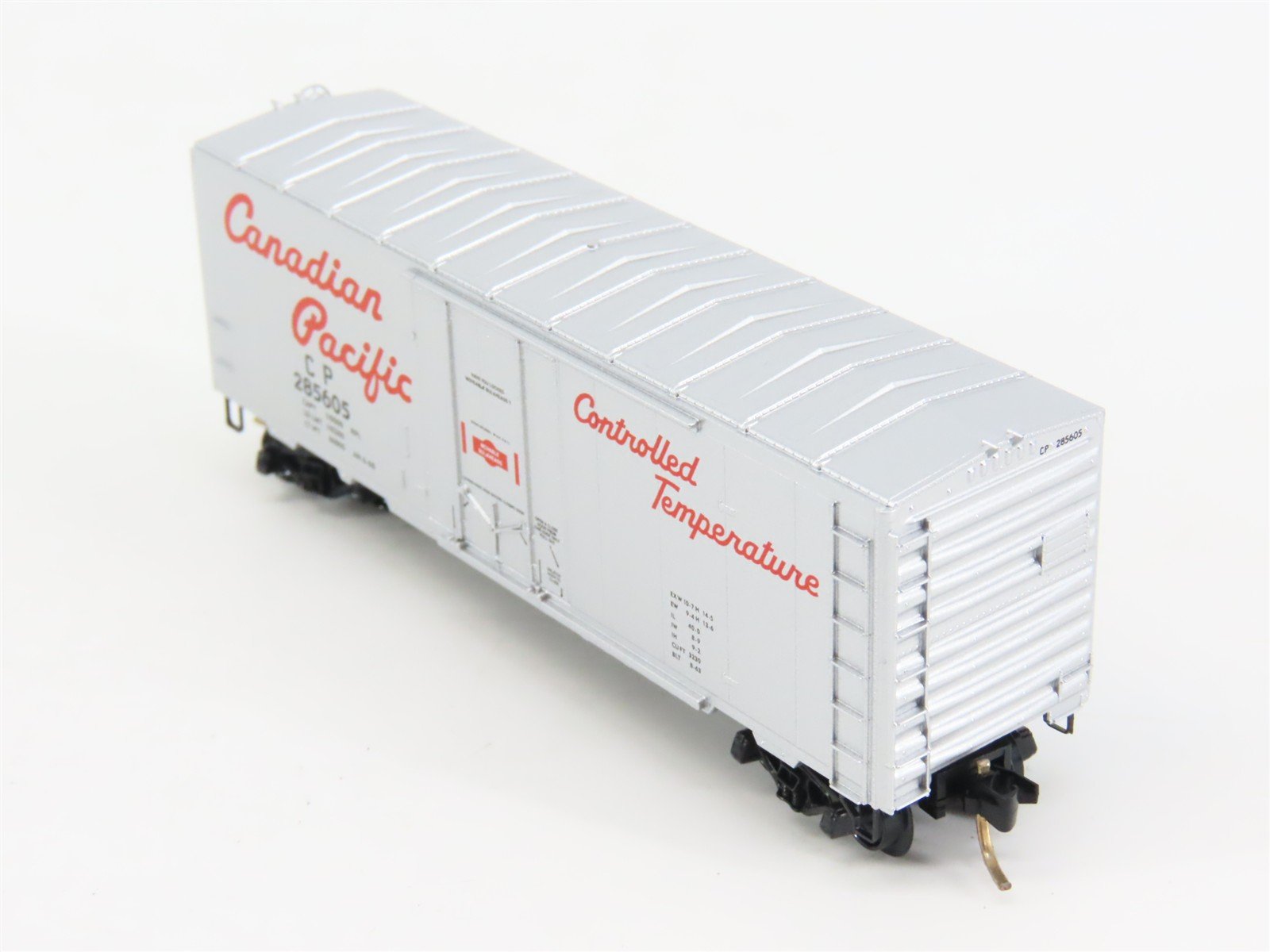N Scale Micro-Trains 74040/3 CP Canadian Pacific 40' Box Car 285605 RTR