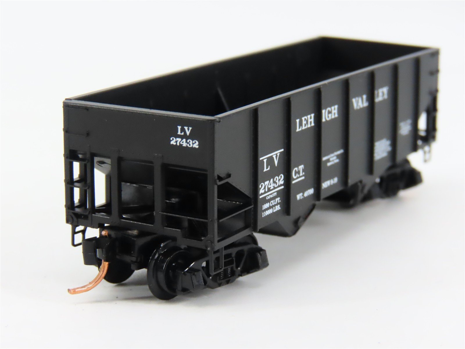 N Scale Micro-Trains 56330 LV Lehigh Valley 33' Hopper 27432 RTR