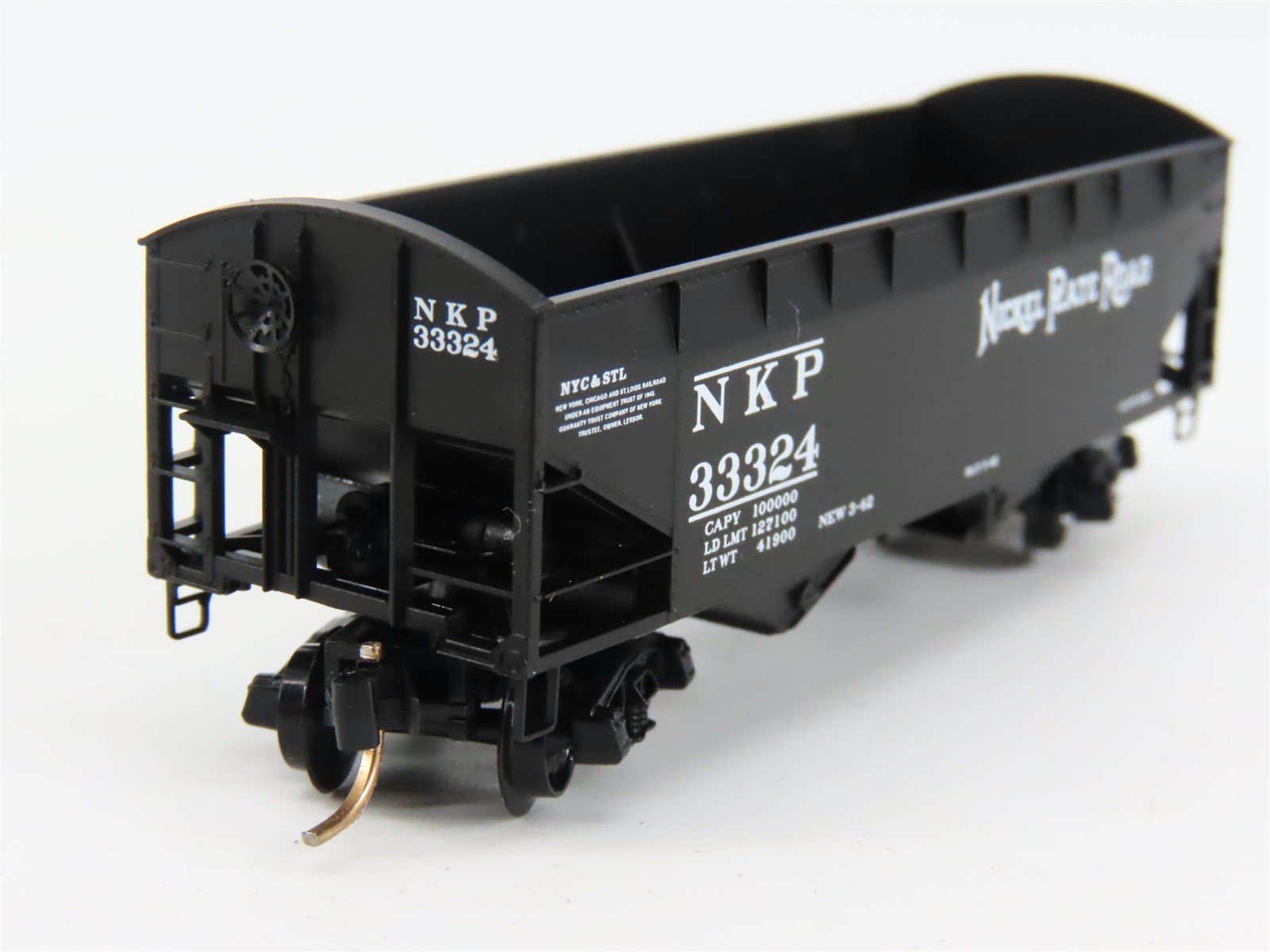 N Scale Micro-Trains 87020 NKP Nickel Plate Road 33' Hopper 33324 RTR