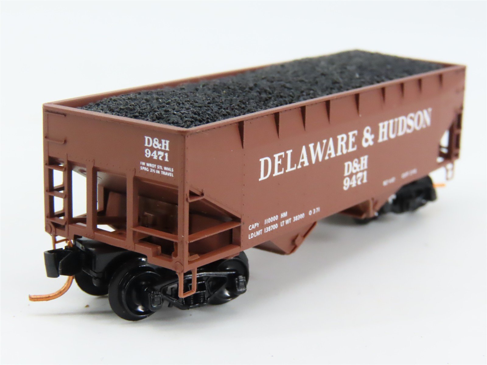 N Scale Micro-Trains 05500340 D&H Delaware & Hudson 33' Hopper 9471 RTR