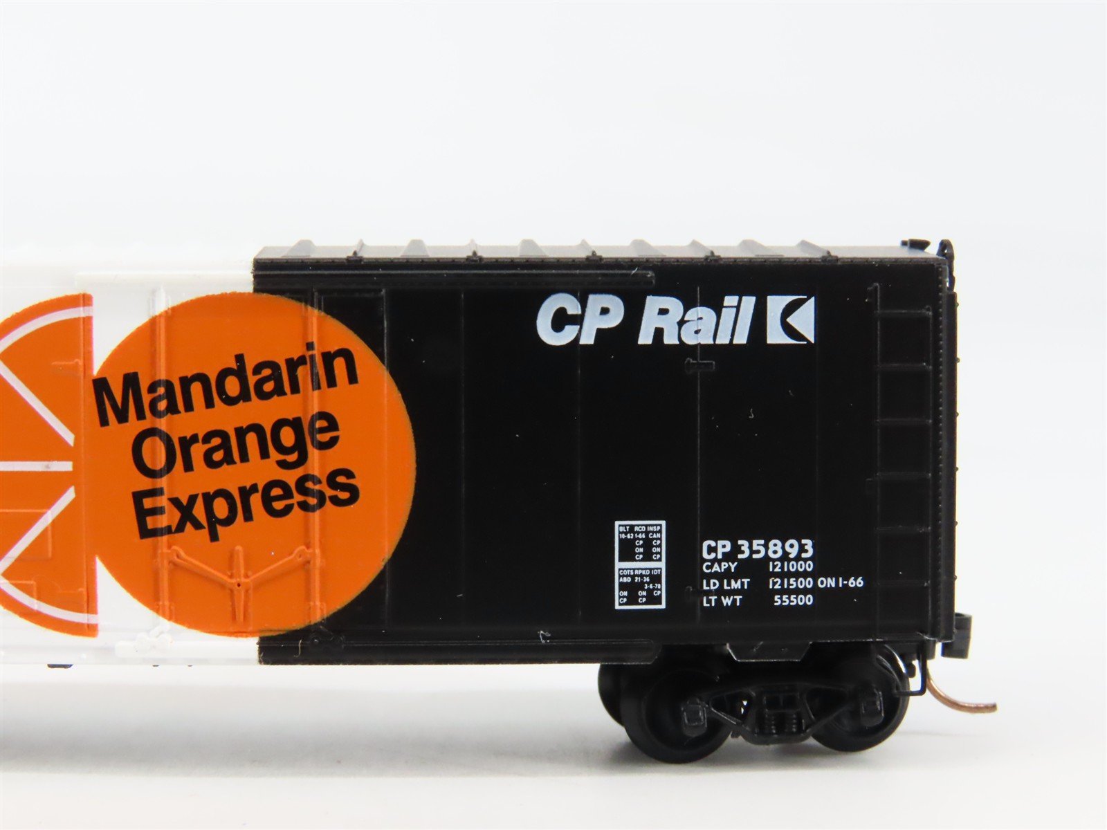 N Scale Micro-Trains 74020 CP Rail 40' Box Car 35893 RTR