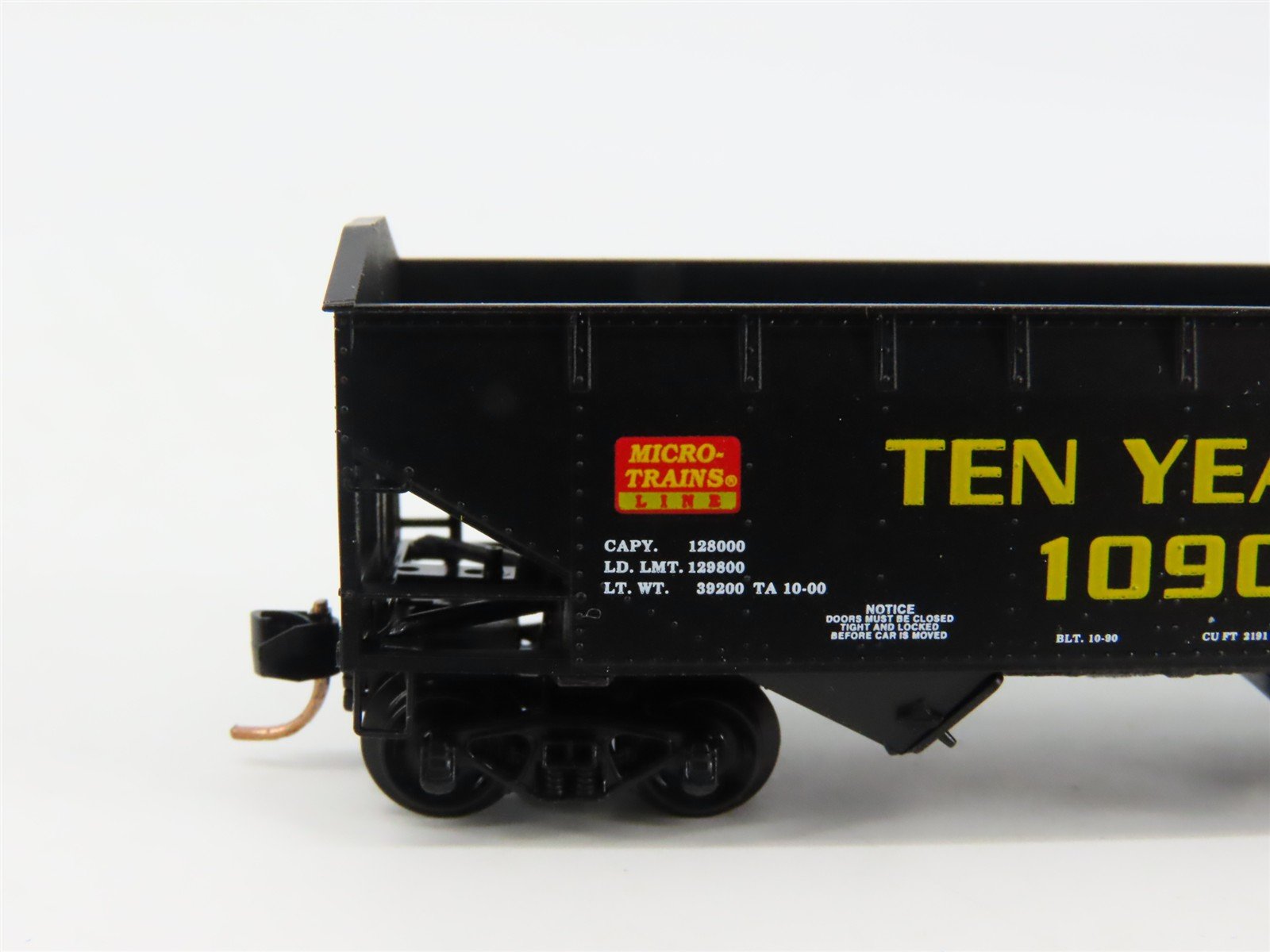 N Scale Micro-Trains 90020 MTL Micro-Trains Line 33' Hopper 1090 RTR