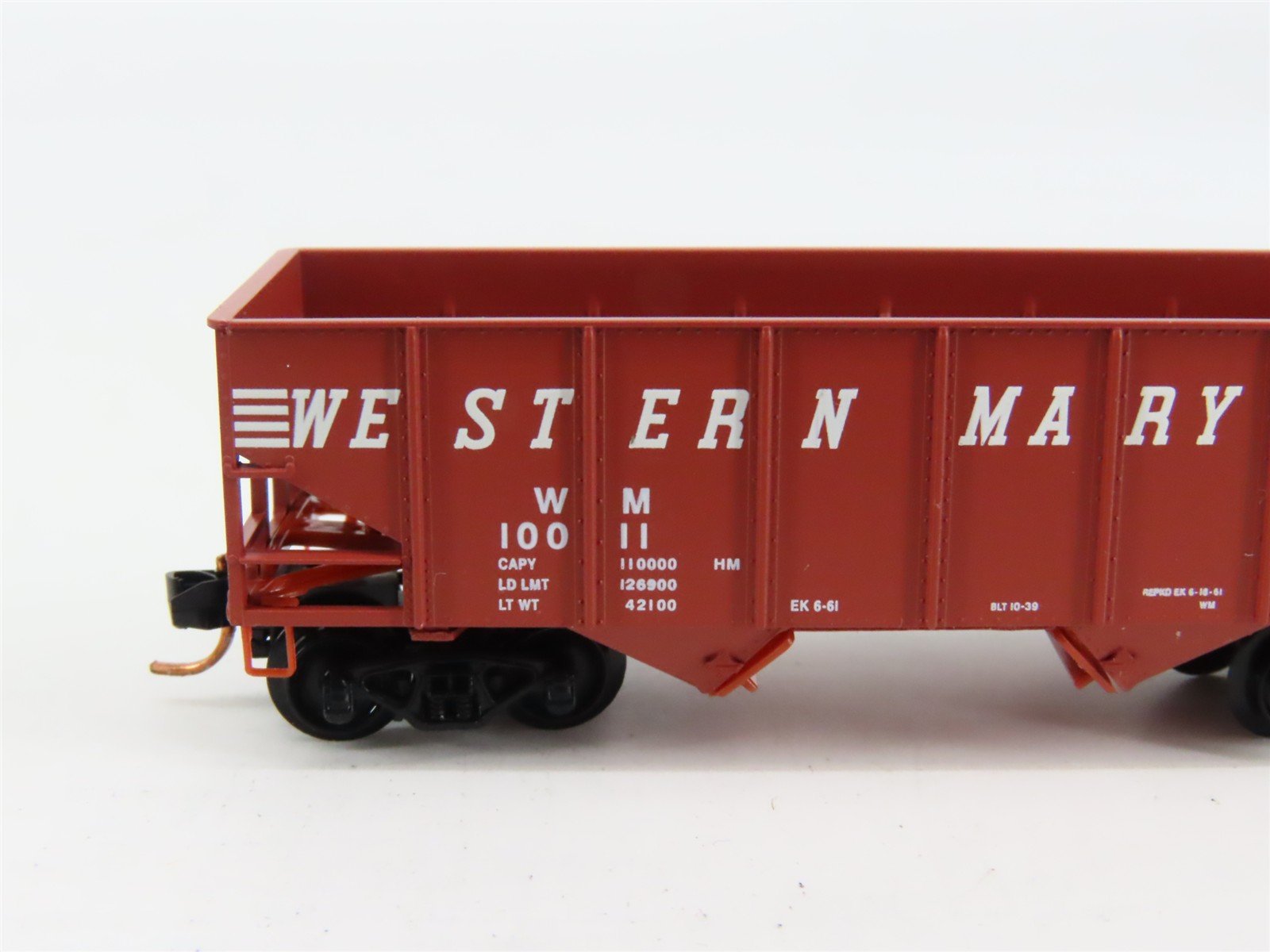 N Scale Micro-Trains 05600110 WM Western Maryland 33' Hopper 10011 RTR