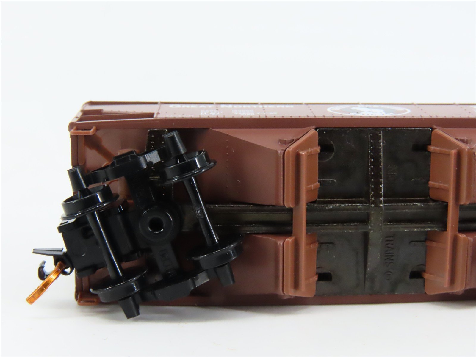 N Scale Micro-Trains 05500060 GN Great Northern 33' Hopper 73363 RTR