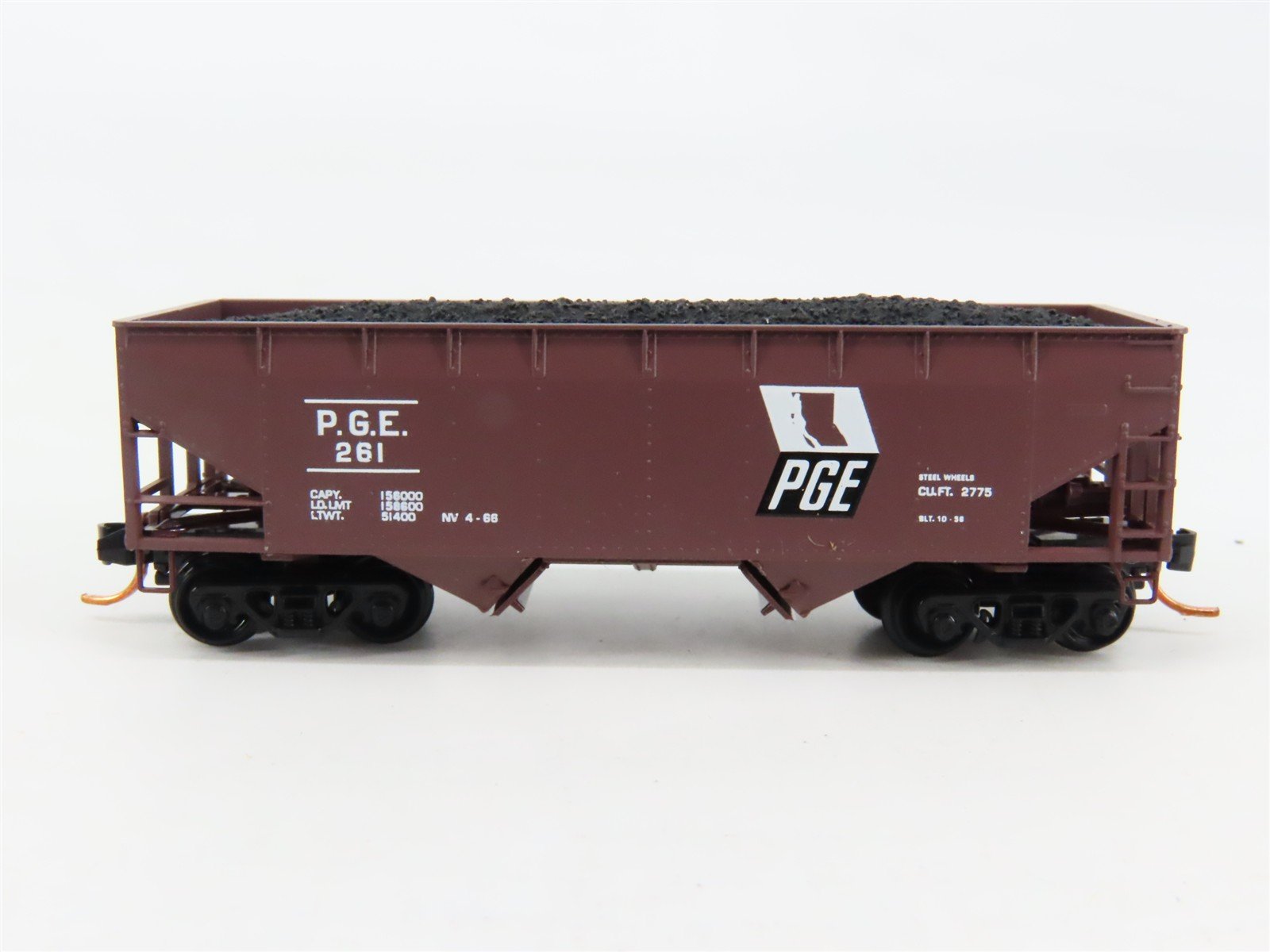 N Scale Micro-Trains 05500440 PGE Pacific Great Eastern 33' Hopper 261 RTR