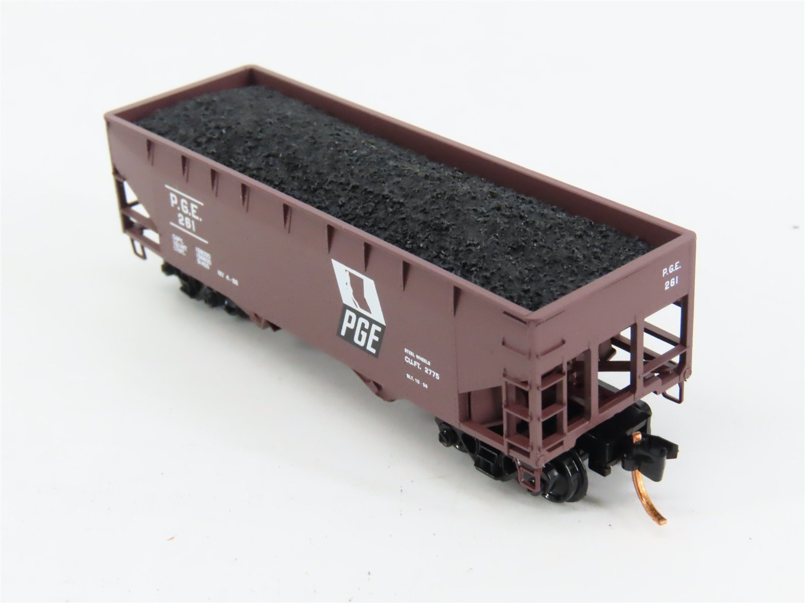 N Scale Micro-Trains 05500440 PGE Pacific Great Eastern 33' Hopper 261 RTR
