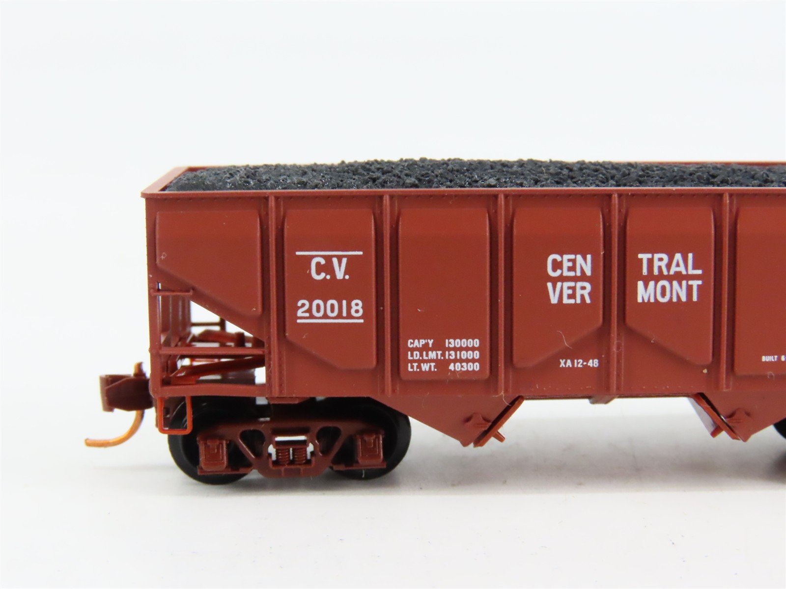 N Scale Micro-Trains 08500060 CV Central Vermont 33' Hopper 20018 RTR