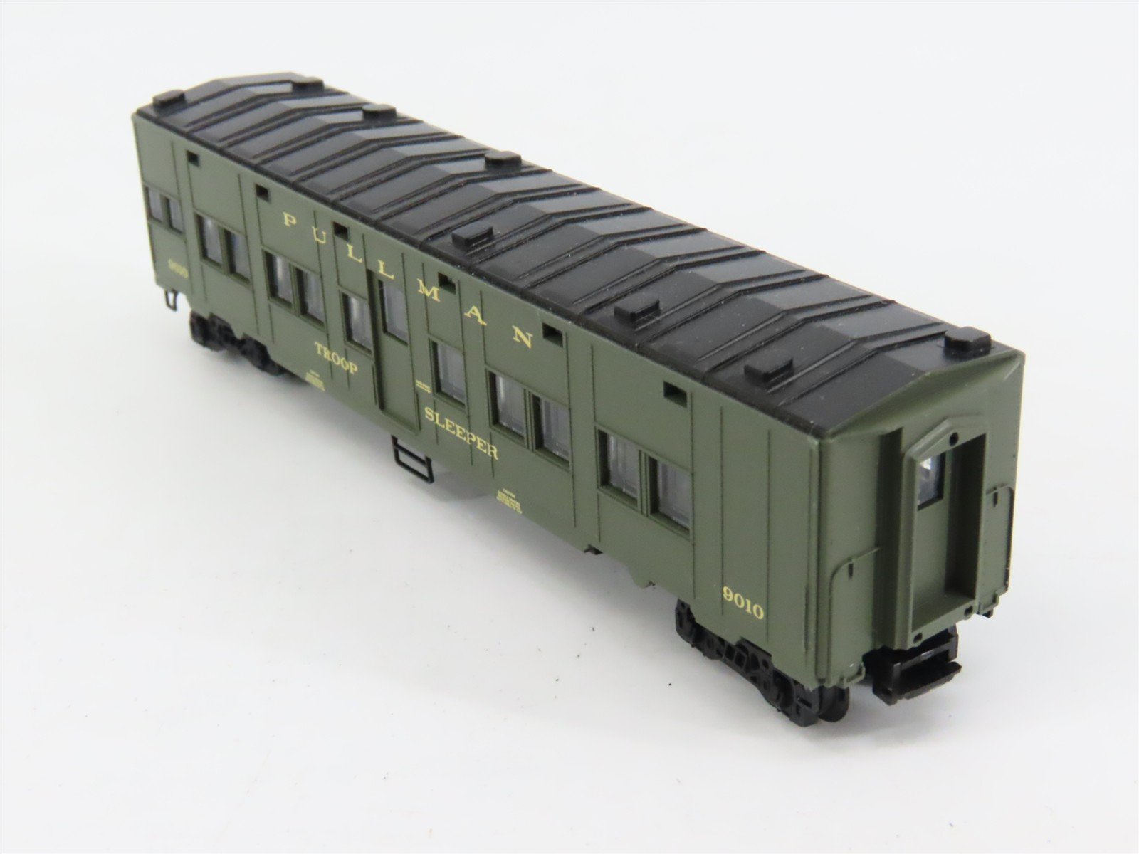 N Scale Micro-Trains 05500320 Pullman Sleeper 9010 RTR