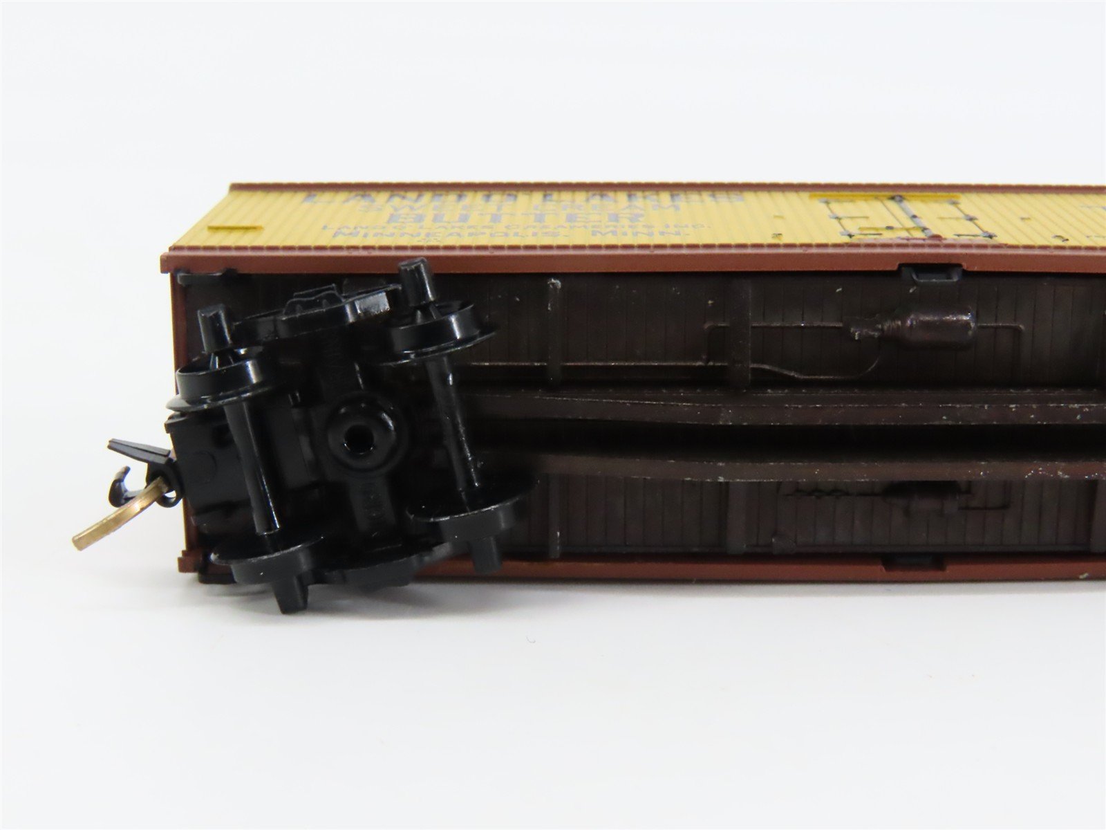 N Scale Micro-Trains 49460 URTX Union Refrigerator Transit Co. 40' Reefer RTR