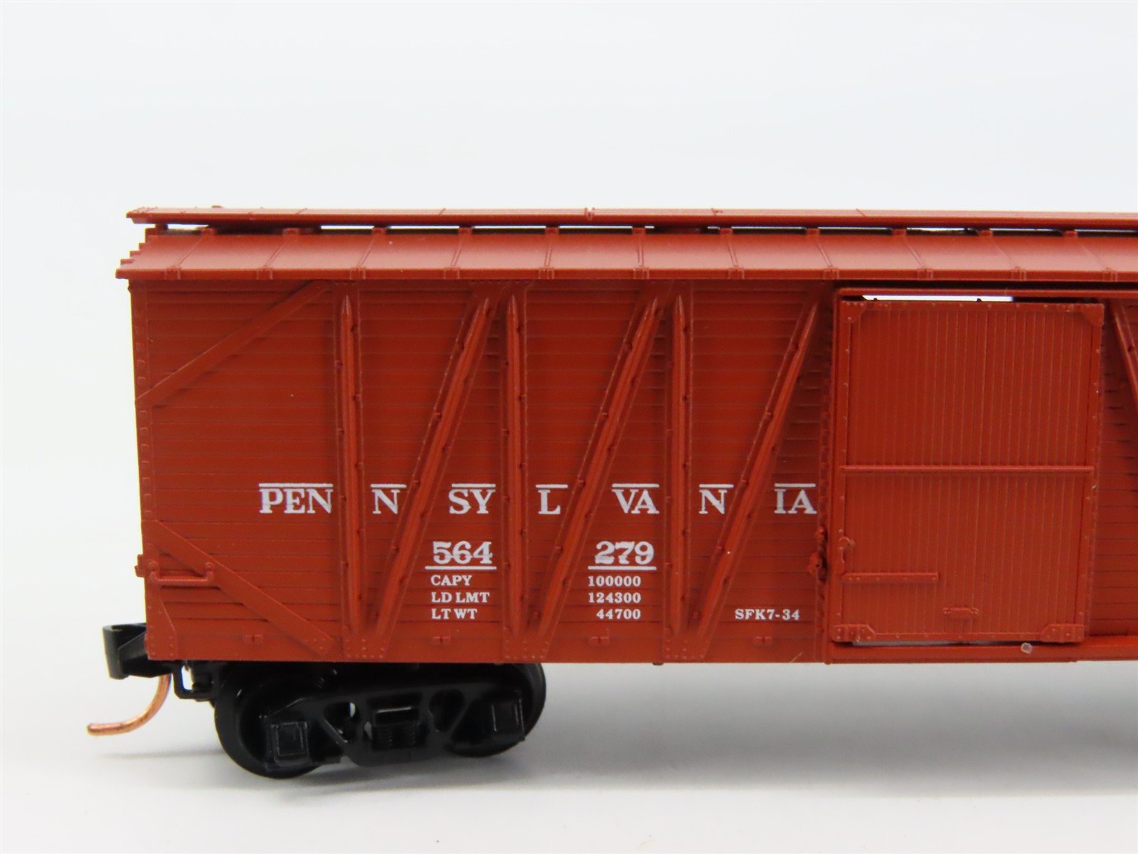 N Scale Micro-Trains 28130 PRR Pennsylvania 40' Box Car 564279 RTR