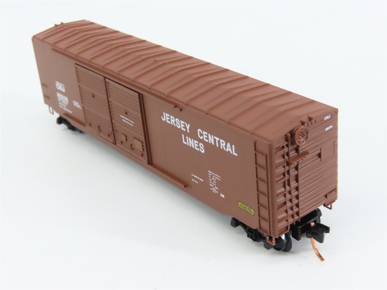 N Scale Micro-Trains 37040 CNJ Jersey Central Lines 50' Box Car 25039 RTR