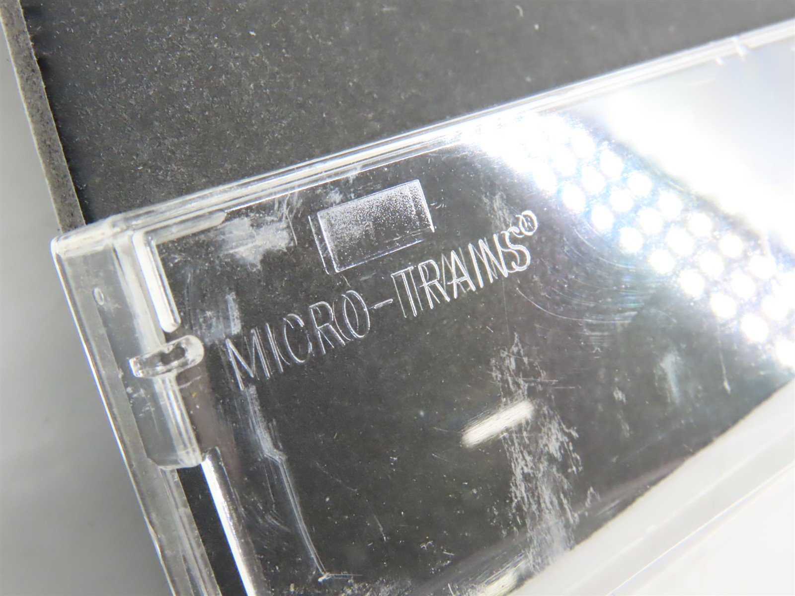 N Scale Micro-Trains 37040 CNJ Jersey Central Lines 50' Box Car 25039 RTR