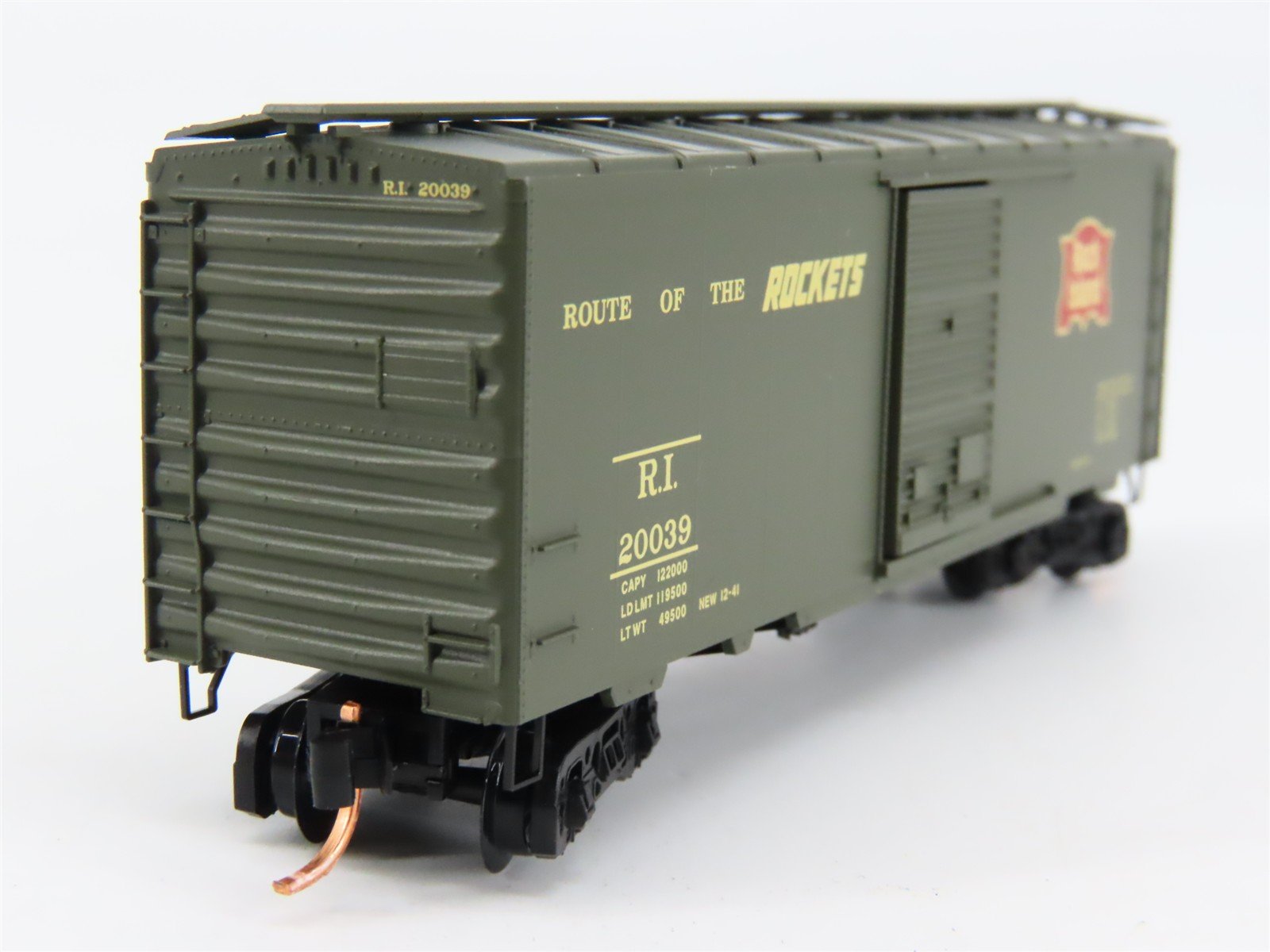 N Scale Micro-Trains 20566 RI Rock Island 40' Box Car 20039 RTR