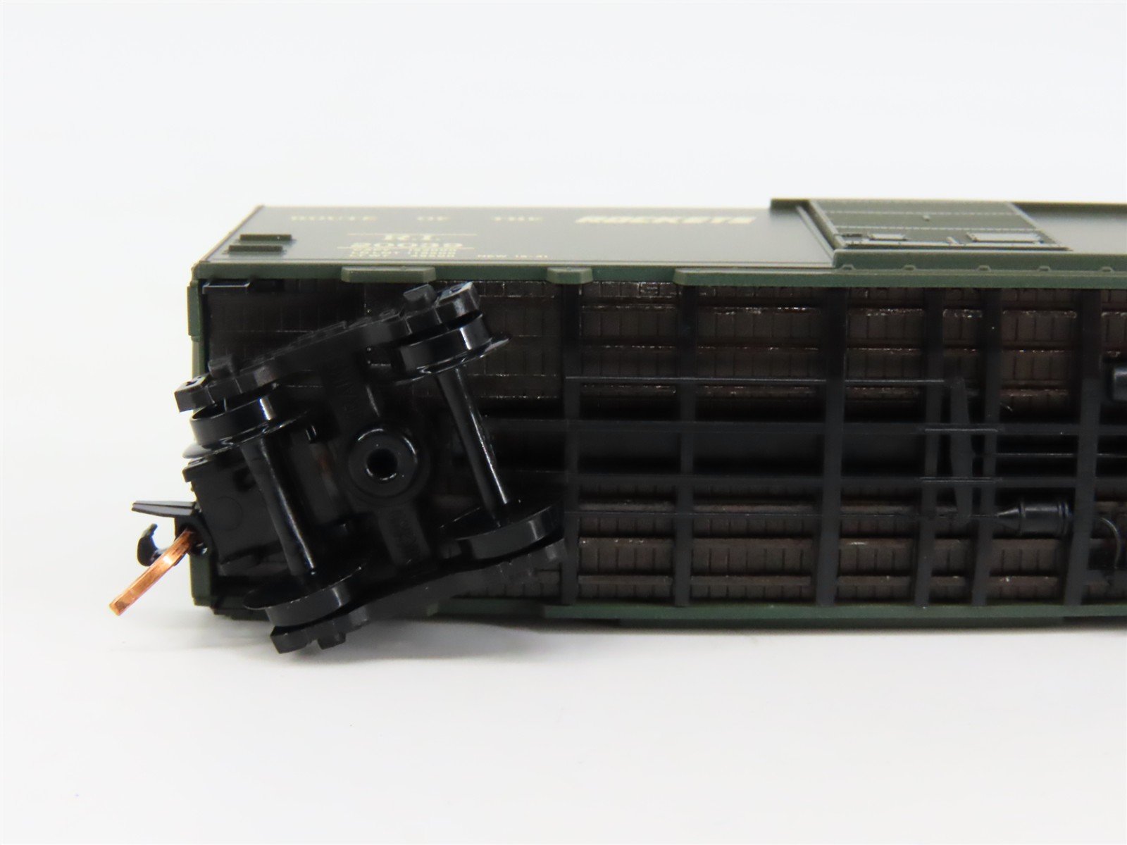 N Scale Micro-Trains 20566 RI Rock Island 40' Box Car 20039 RTR
