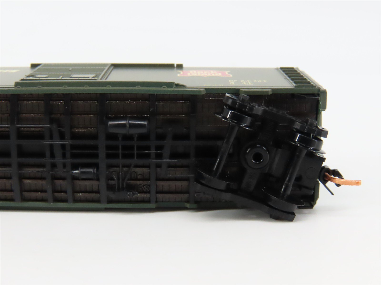 N Scale Micro-Trains 20566 RI Rock Island 40' Box Car 20039 RTR