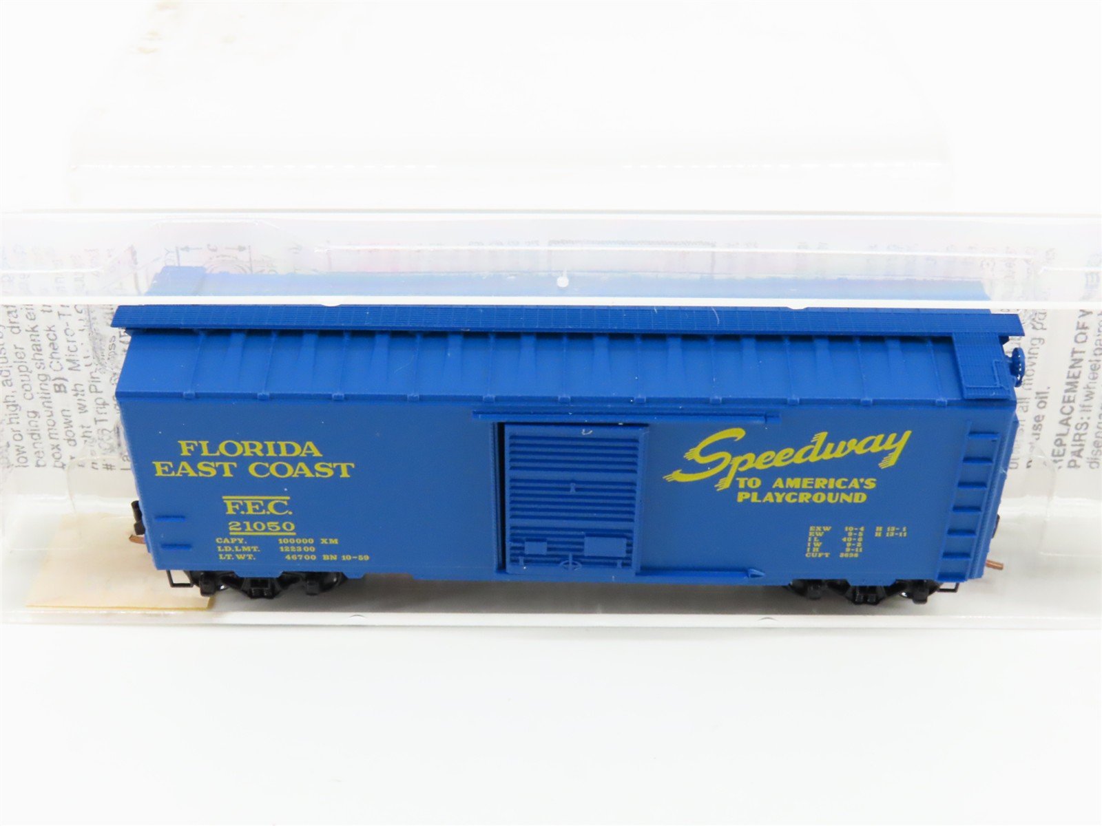 N Scale Micro-Trains 20096 FEC Florida East Coast 40' Box Car 21050 RTR
