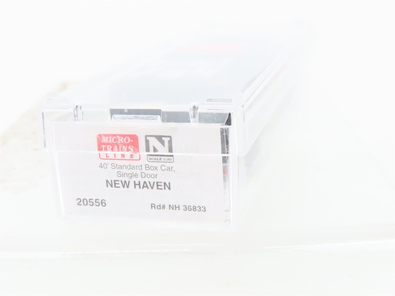 N Scale Micro-Trains 20556 NH New Haven 40' Box Car 36833 RTR
