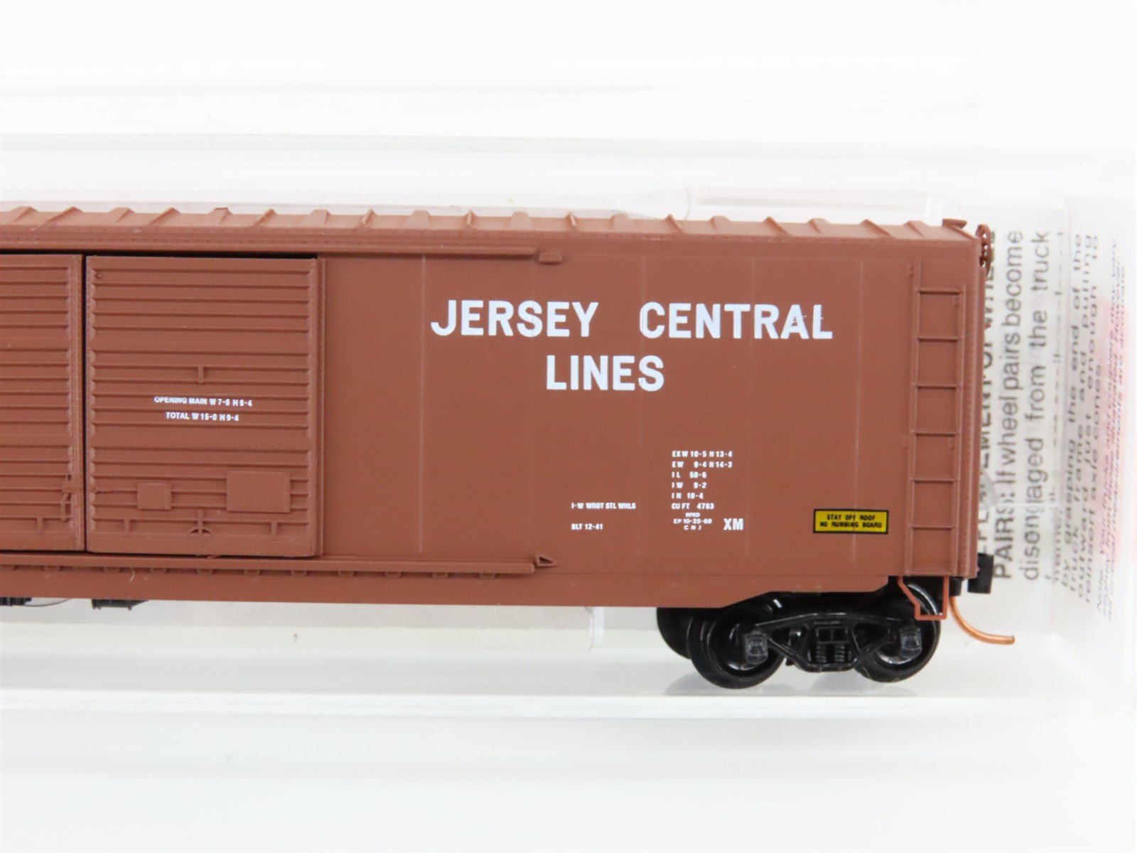 N Scale Micro-Trains 37040 CNJ Jersey Central 50' Box Car 25039 RTR
