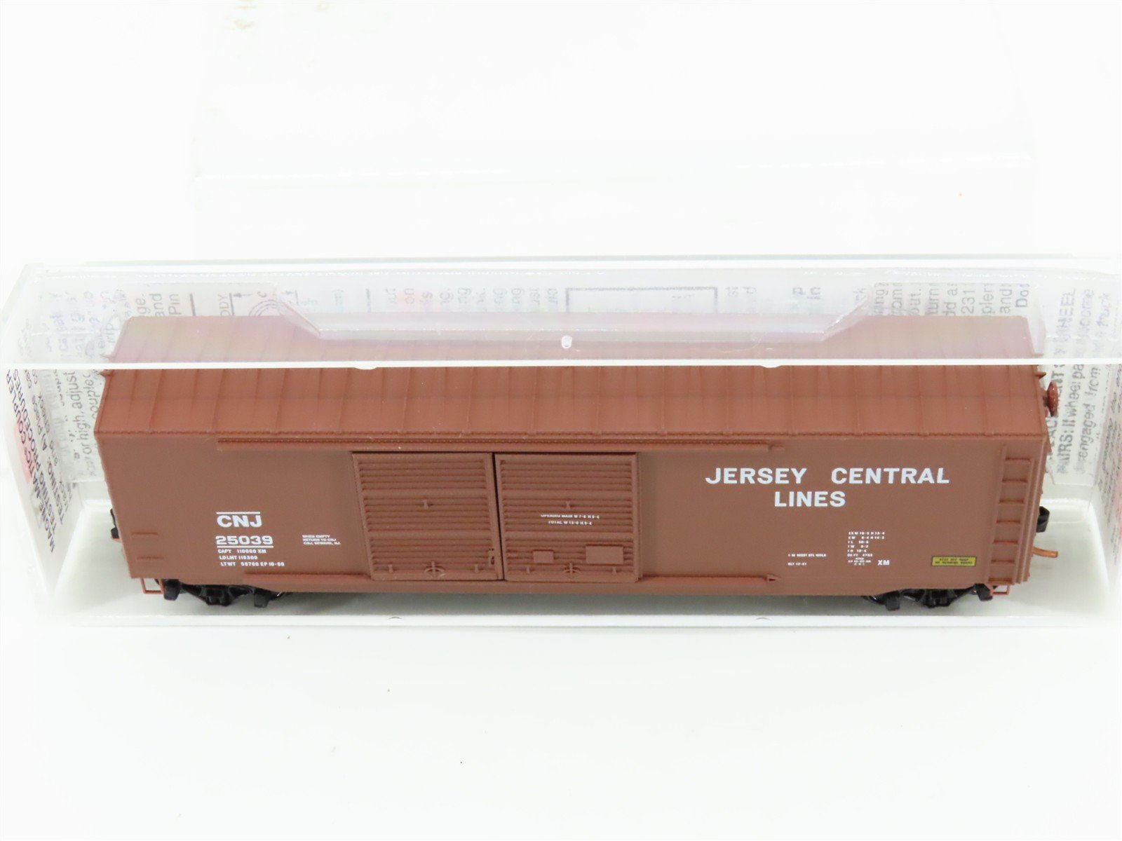 N Scale Micro-Trains 37040 CNJ Jersey Central 50' Box Car 25039 RTR