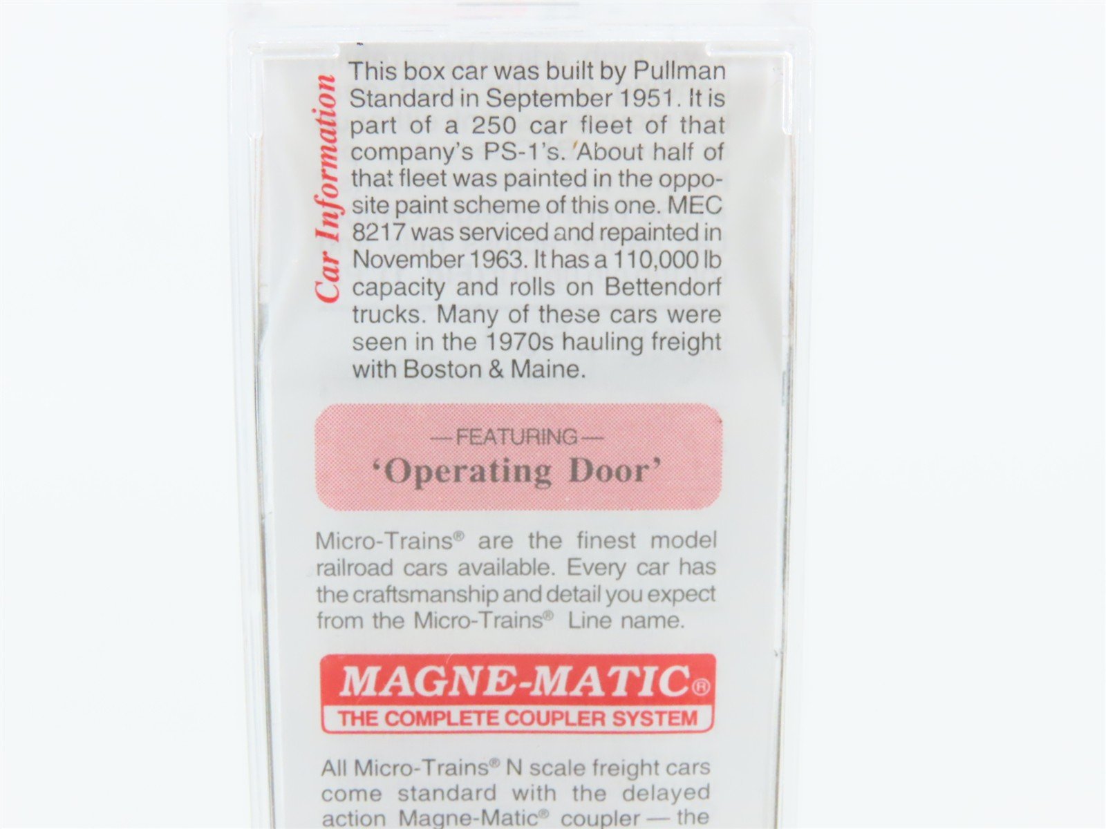 N Scale Micro-Trains 20220 MEC Maine Central 40' Box Car 8217 RTR