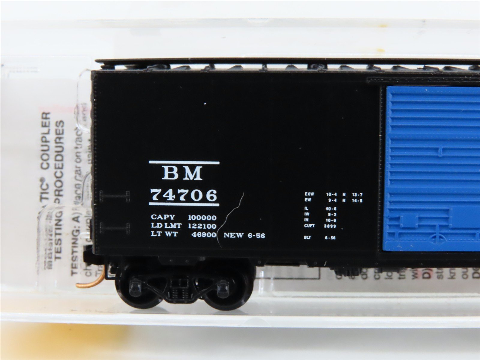 N Scale Micro-Trains 20400 BM Boston & Maine 40' Box Car 74706 RTR