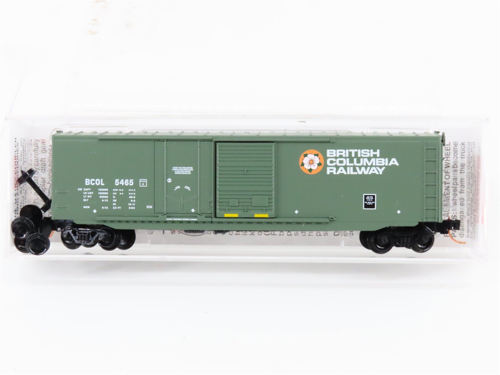 N Scale Micro-Trains 76050 BCOL British Columbia Railway 50' Box Car 5465 RTR