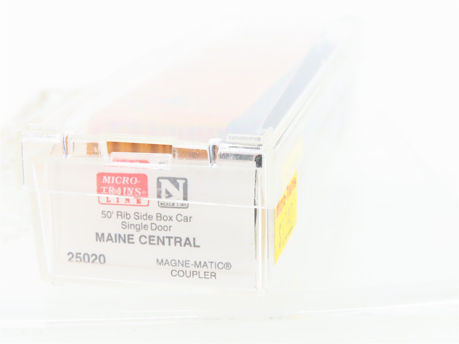 N Scale Micro-Trains 25020 MEC Maine Central 50' Box Car 31011 RTR