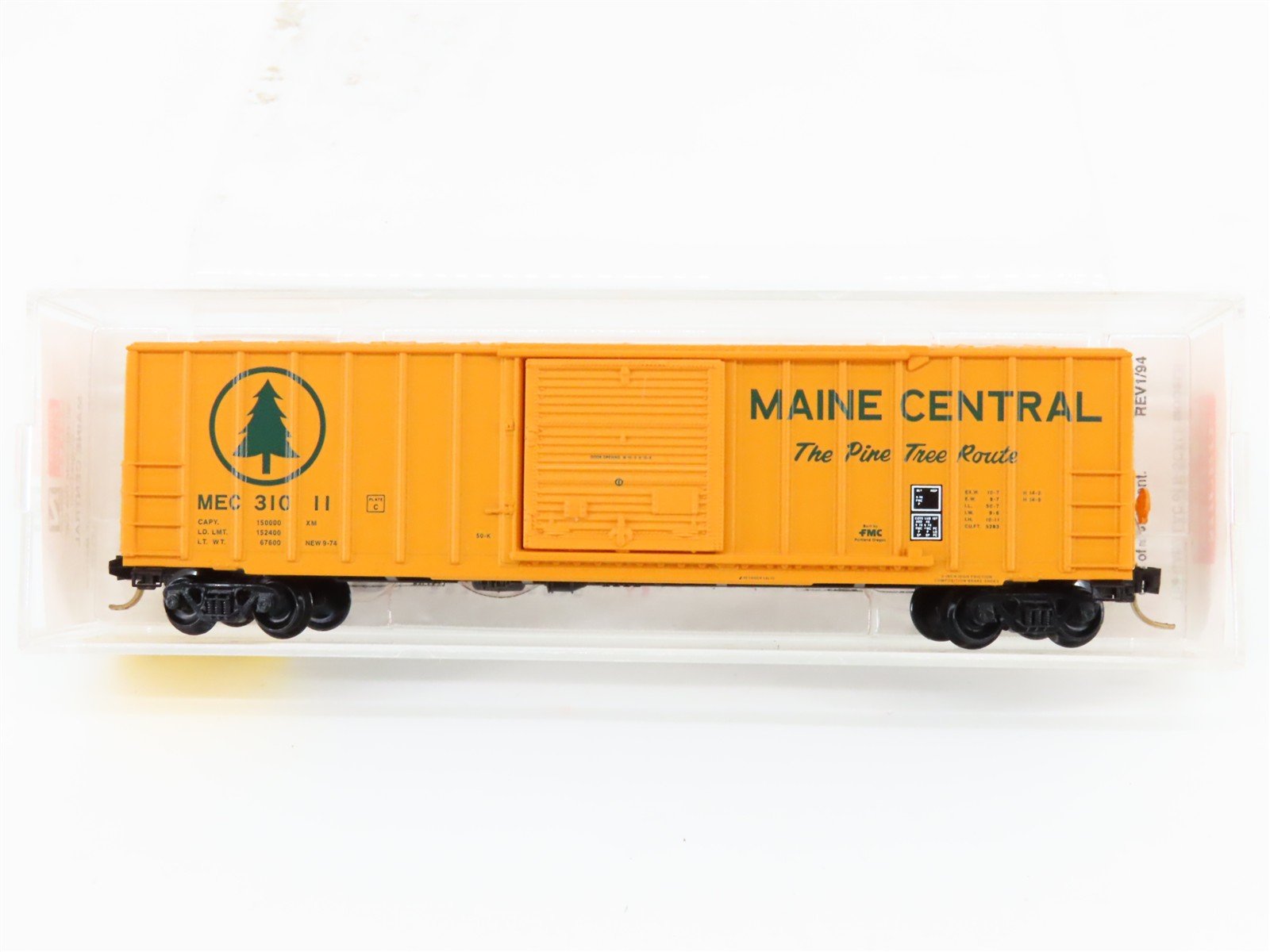 N Scale Micro-Trains 25020 MEC Maine Central 50' Box Car 31011 RTR