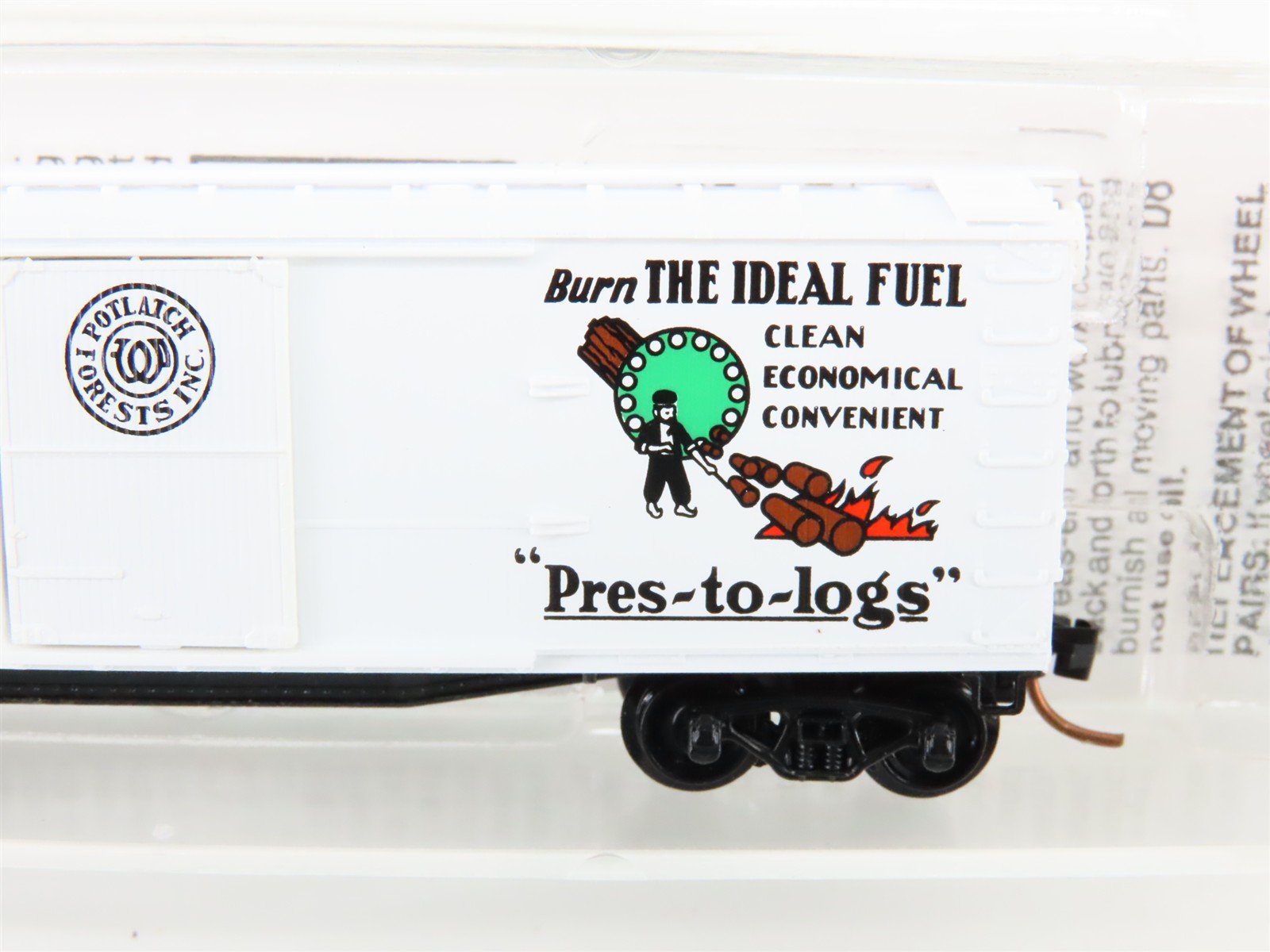 N Scale Micro-Trains 42060 Potlatch Forests, Inc. 40' Box Car 425 RTR