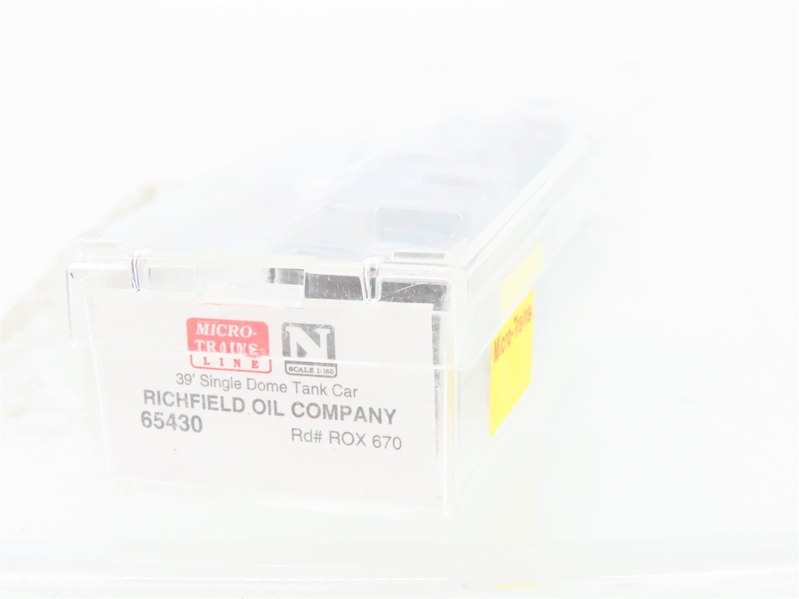 N Scale Micro-Trains 65430 ROX Richfield Oil Company 39' Tank Car 670 RTR