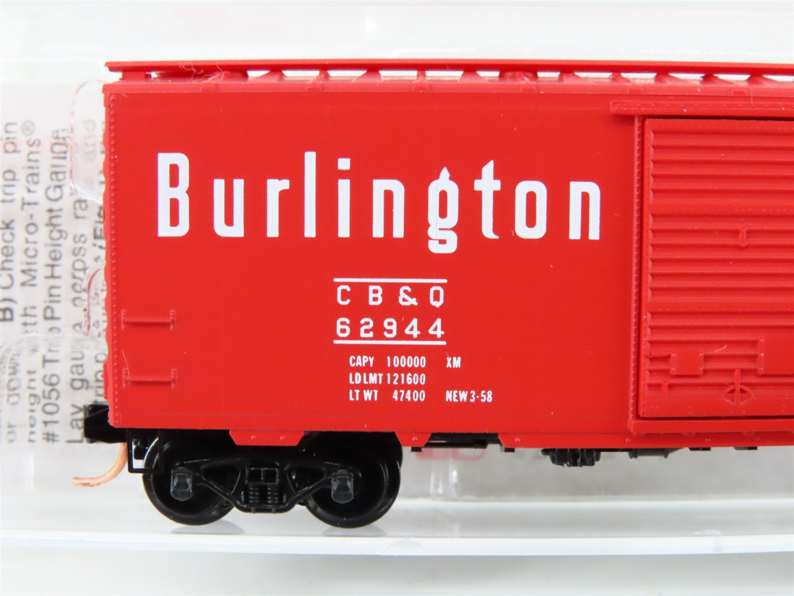 N Scale Micro-Trains 20170 CB&Q Chicago, Burlington & Quincy 40' Box Car RTR