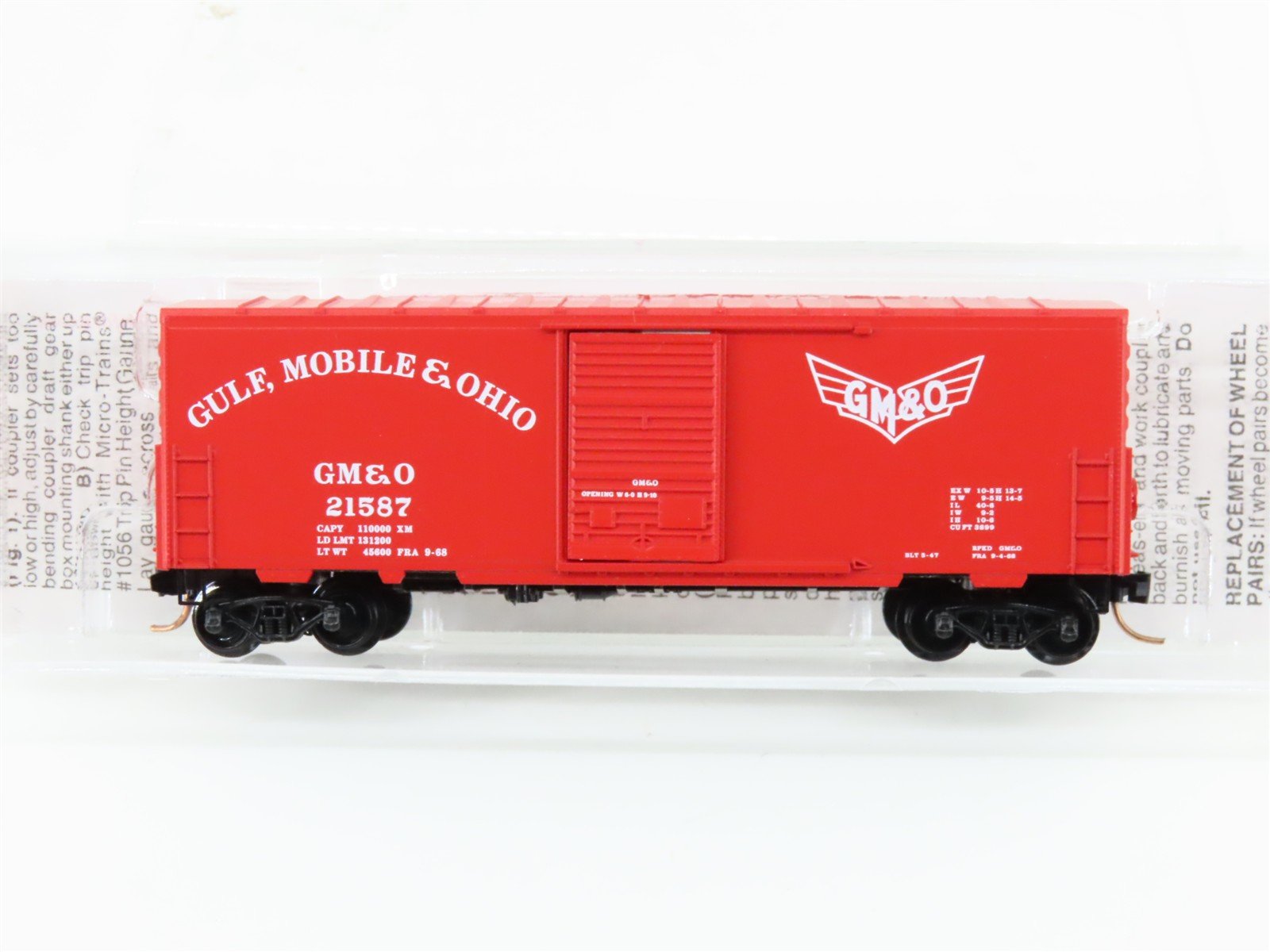 N Scale Micro-Trains 24240 GM&O Gulf, Mobile & Ohio 40' Box Car 21587 RTR