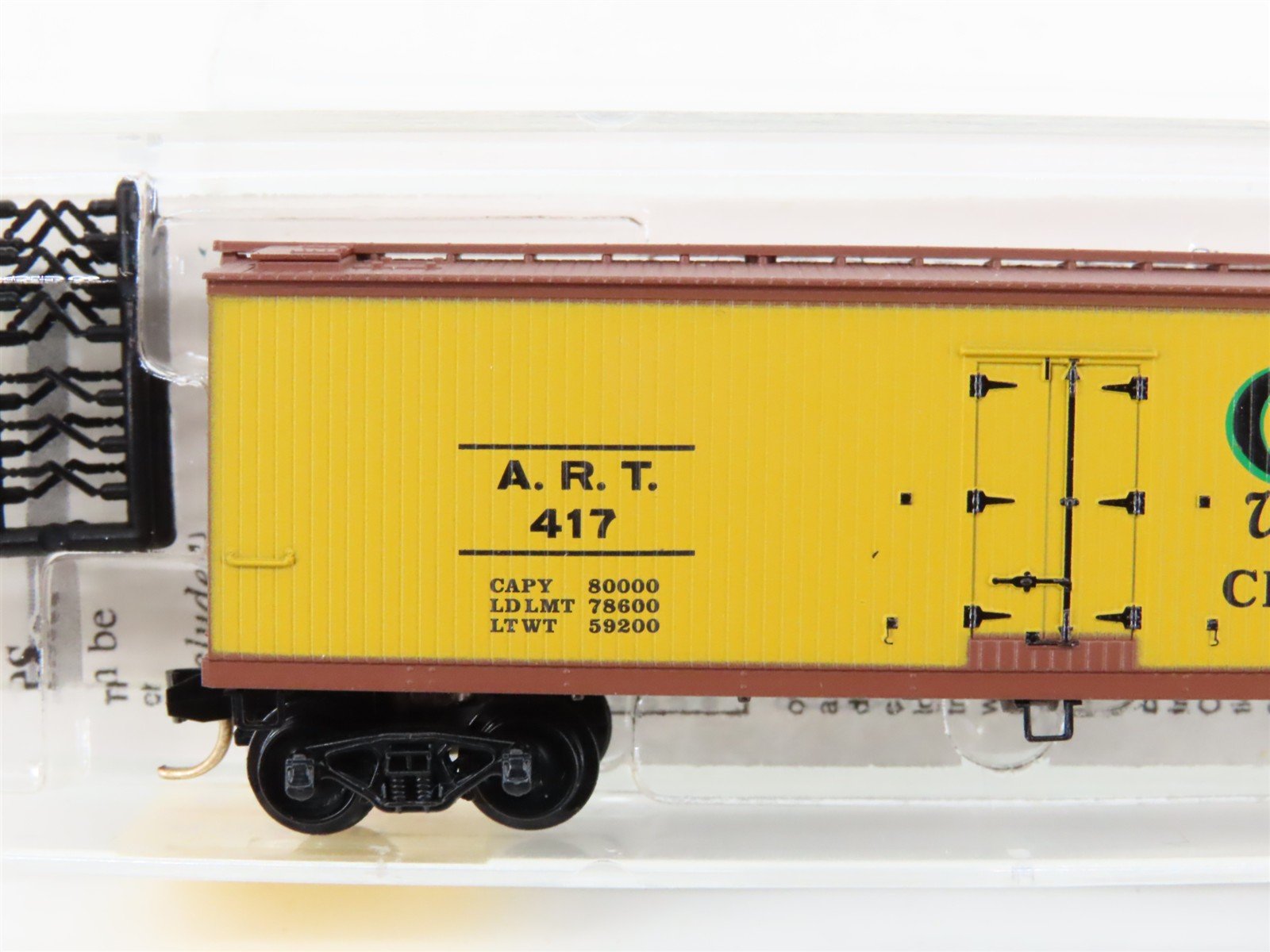 N Scale Micro-Trains 49230 ART Crazy Water Crystals 40' Reefer 417 RTR