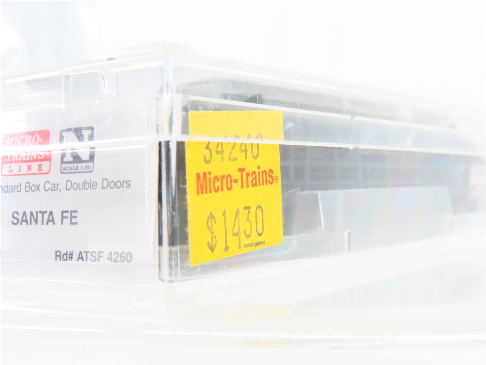 N Scale Micro-Trains MTL 34240 ATSF Santa Fe 50' Double Door Box Car #4260