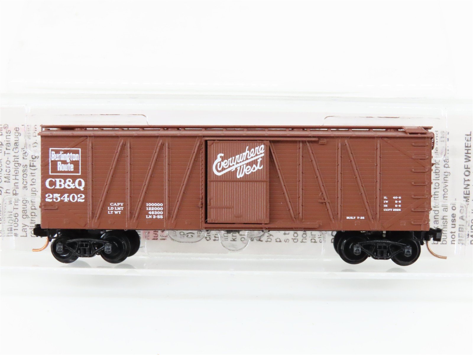 N Scale Micro-Trains 28150 CB&Q Chicago, Burlington & Quincy 40' Box Car RTR
