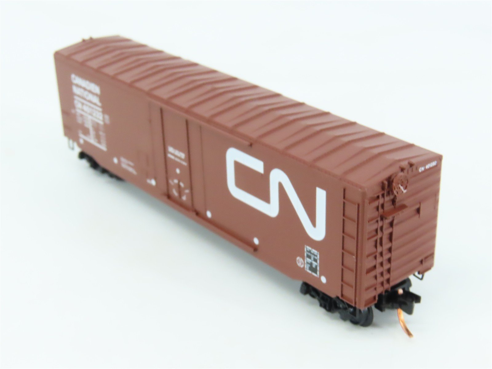 N Scale Micro-Trains 38190 CN Canadian National 50' Plug Door Box Car 401232 RTR