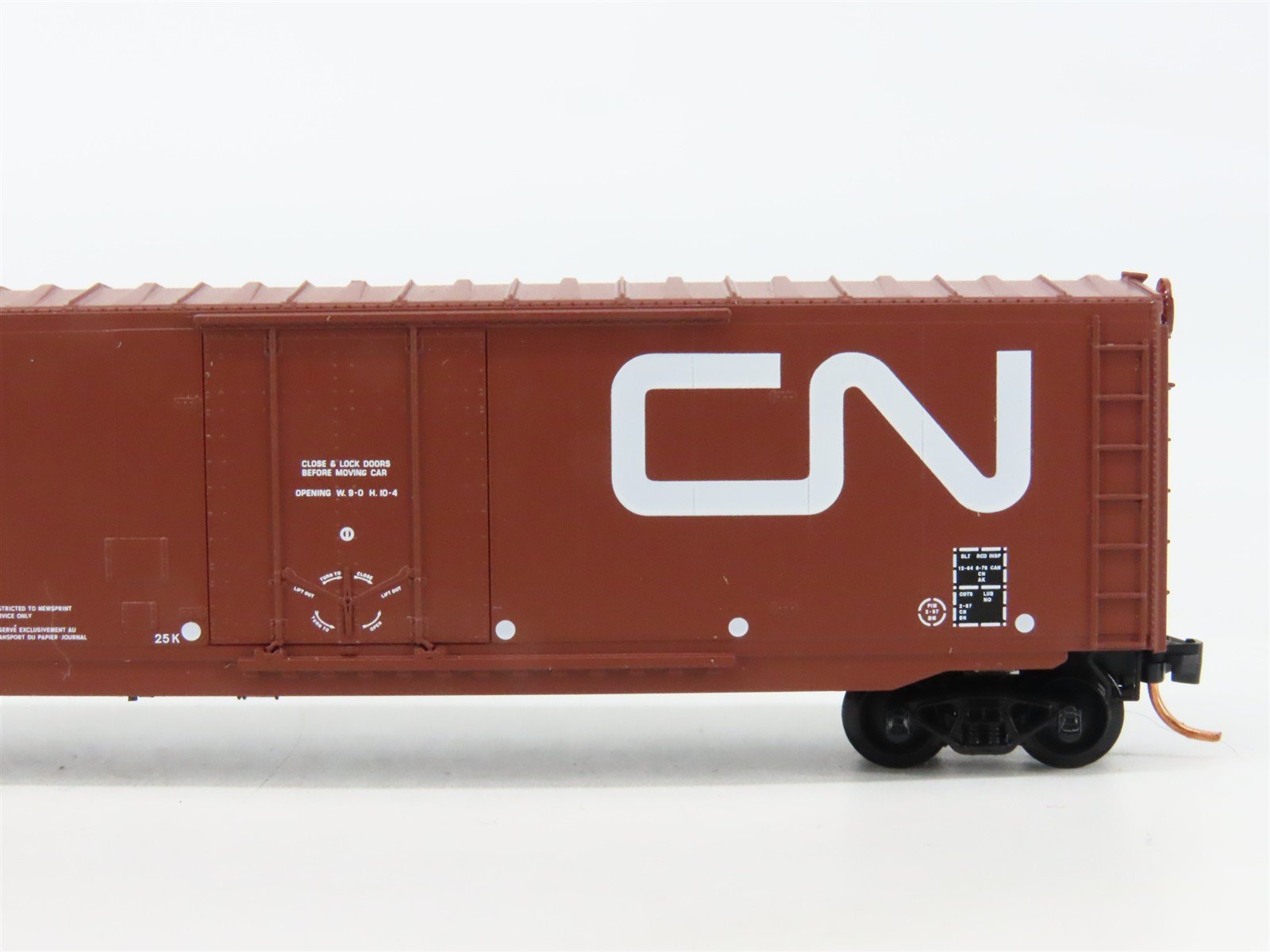N Scale Micro-Trains 38190 CN Canadian National 50' Box Car 401232 RTR