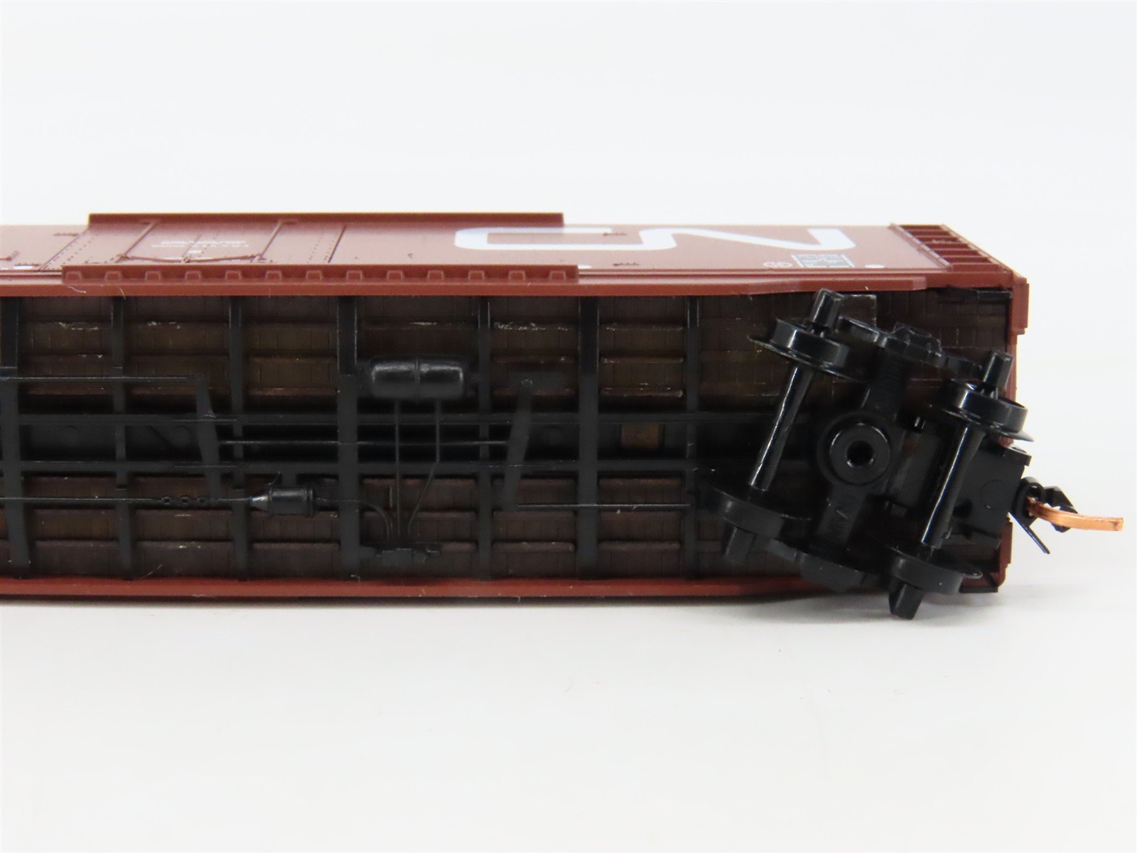 N Scale Micro-Trains 38190 CN Canadian National 50' Box Car 401232 RTR