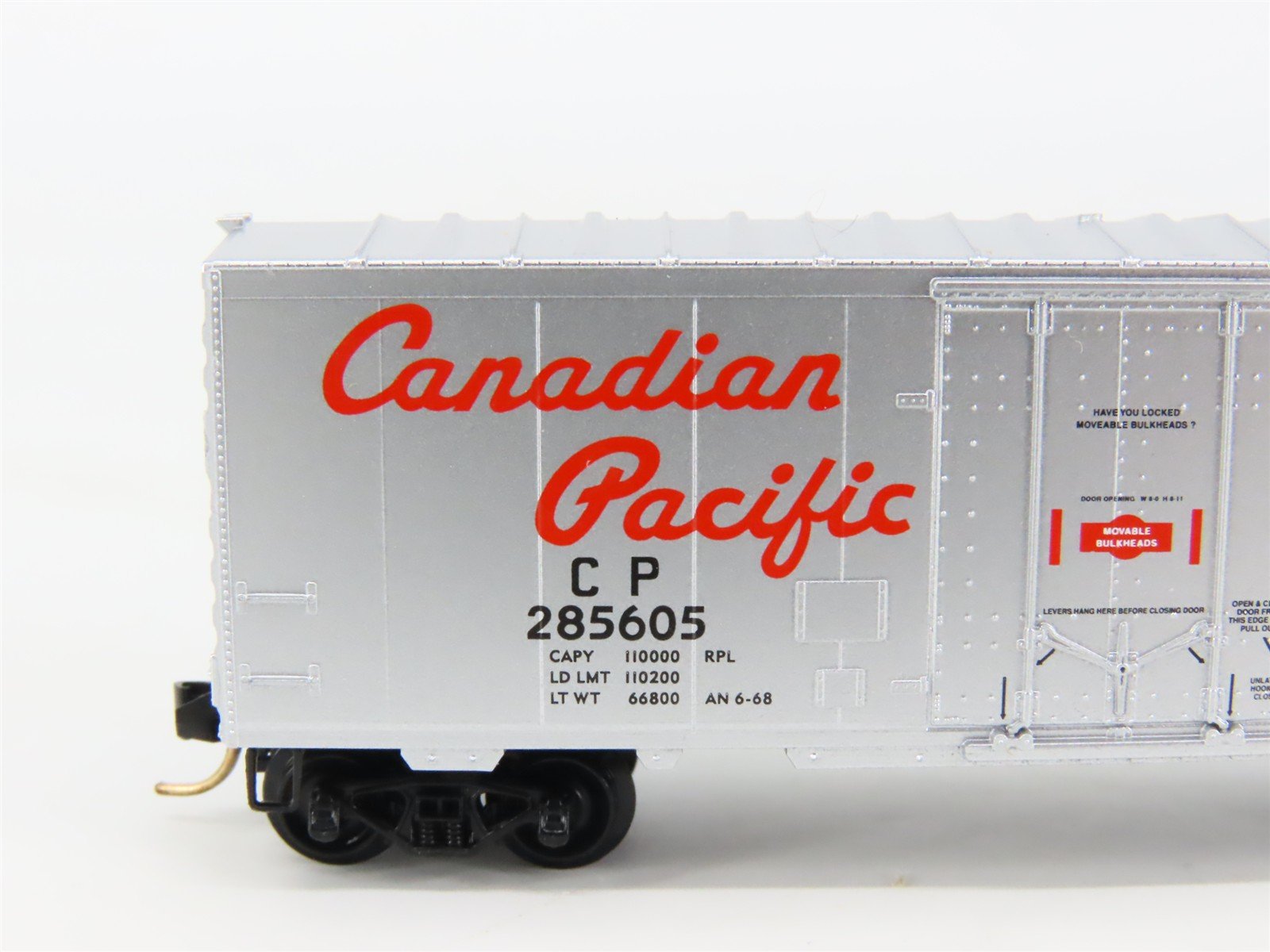 N Scale Micro-Trains 74040/3 CP Canadian Pacific 40' Box Car 285605 RTR