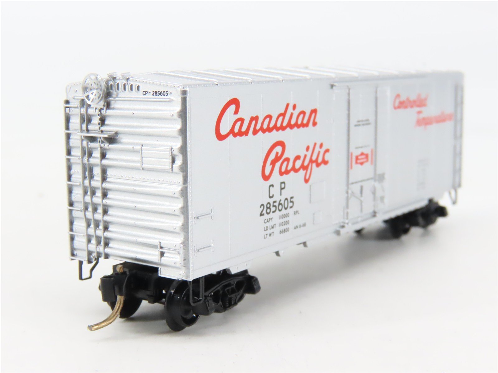 N Scale Micro-Trains 74040/3 CP Canadian Pacific 40' Box Car 285605 RTR