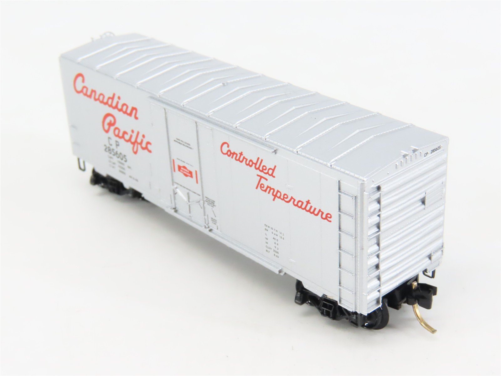 N Scale Micro-Trains 74040/3 CP Canadian Pacific 40' Box Car 285605 RTR