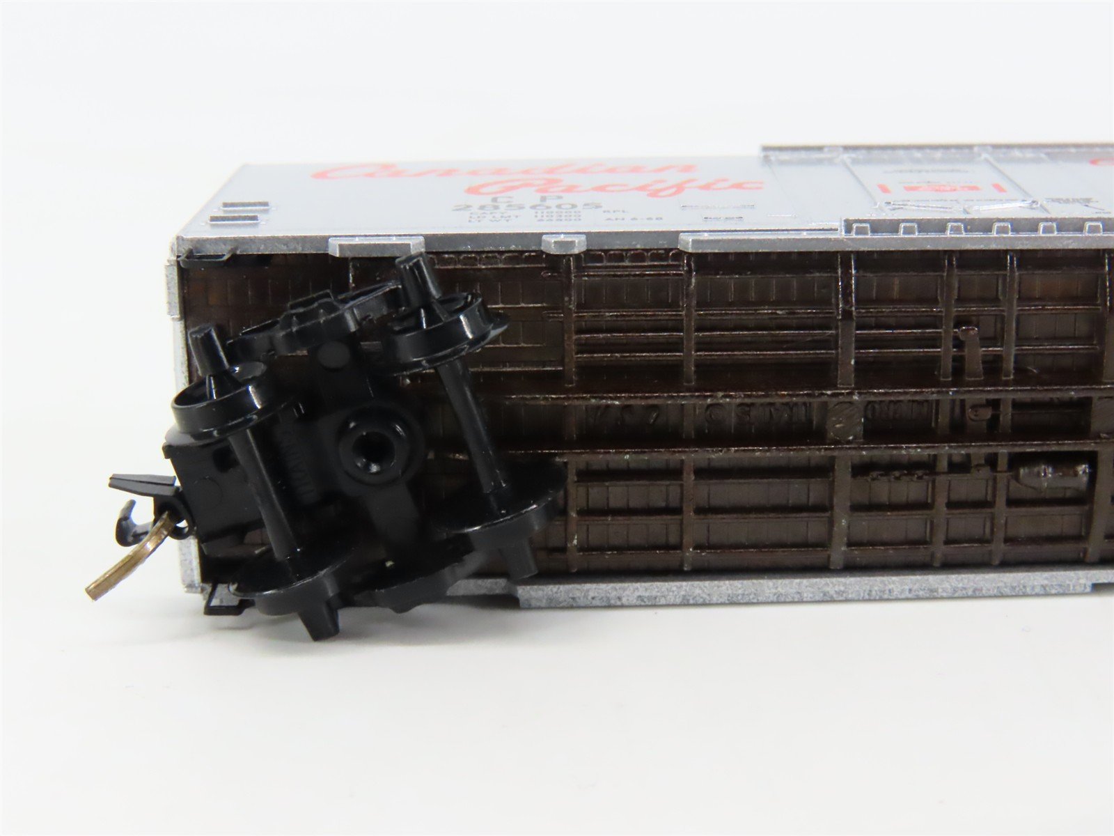 N Scale Micro-Trains 74040/3 CP Canadian Pacific 40' Box Car 285605 RTR