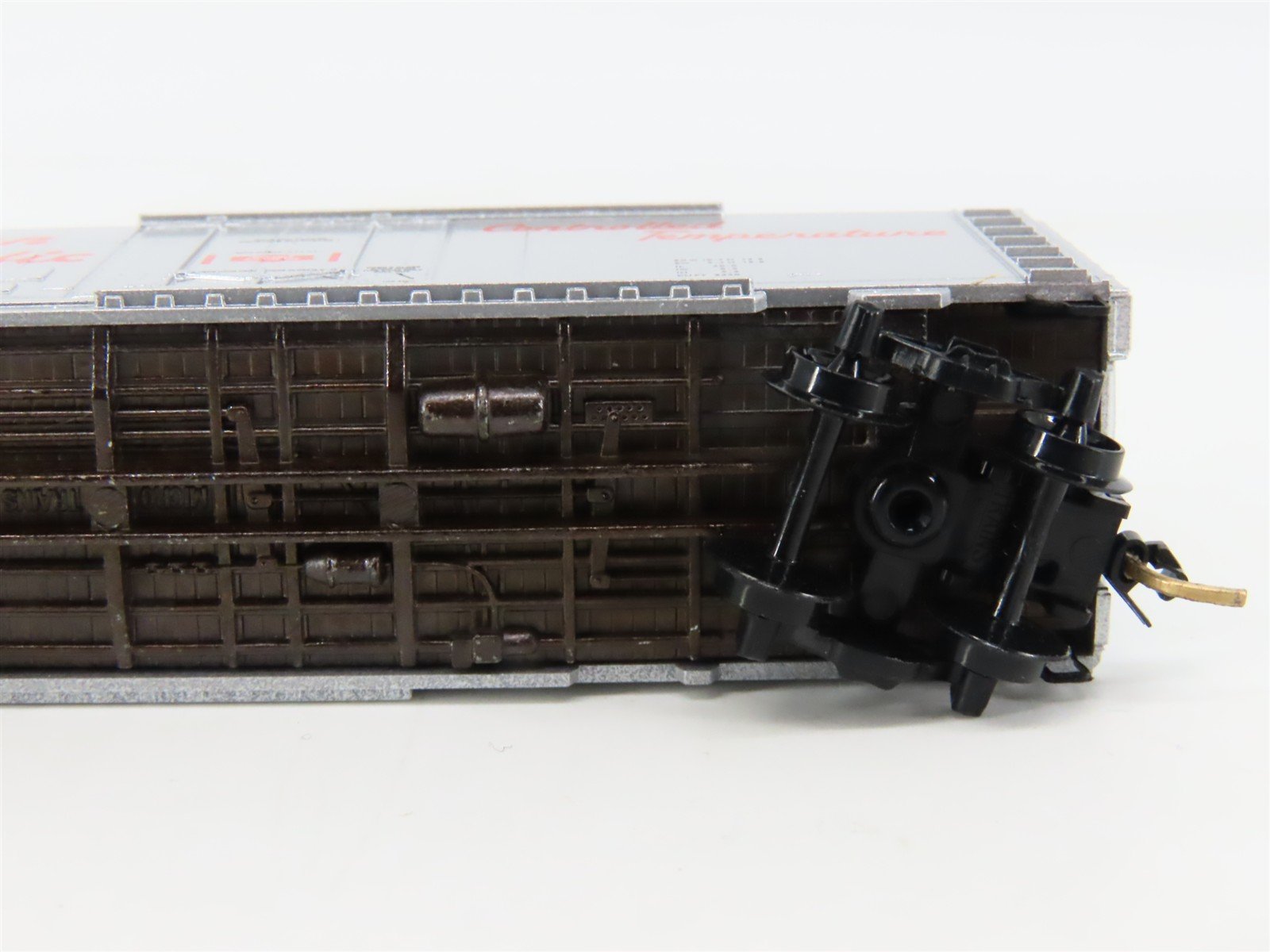 N Scale Micro-Trains 74040/3 CP Canadian Pacific 40' Box Car 285605 RTR
