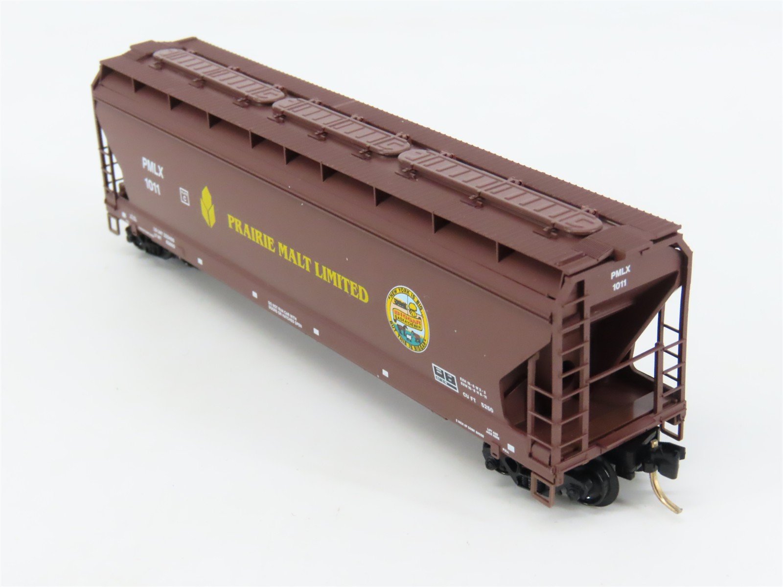 N Scale Micro-Trains 12510 PMLX Prairie Malt Limited 3-Bay Covered Hopper RTR