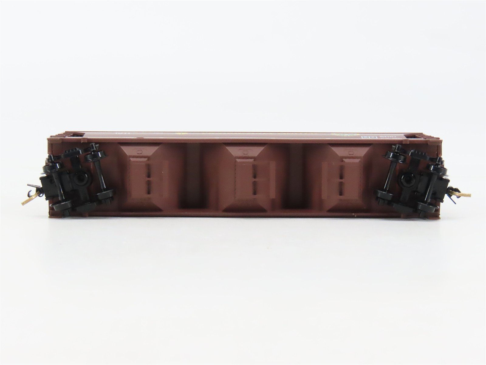 N Scale Micro-Trains 12510 PMLX Prairie Malt Limited 3-Bay Covered Hopper RTR