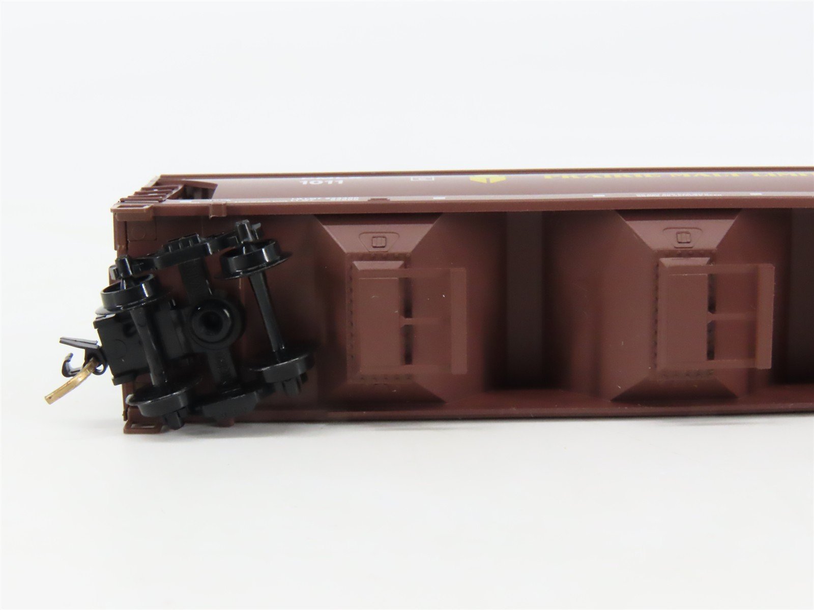 N Scale Micro-Trains 12510 PMLX Prairie Malt Limited 3-Bay Covered Hopper RTR